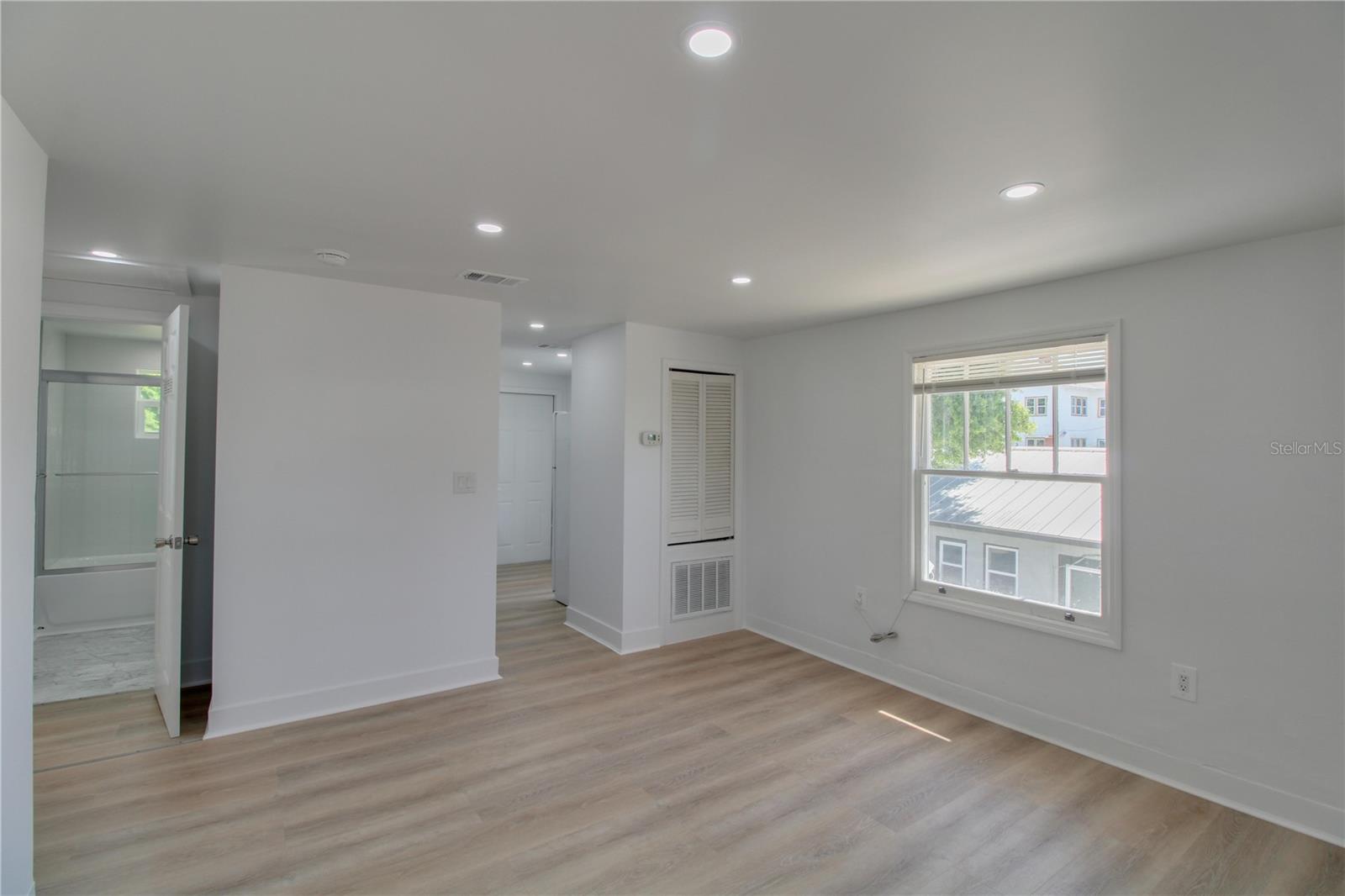 SMITH BERTHA K RESUB BLKS 17-18 21-23 & 26 MEMENTO - Residential Lease