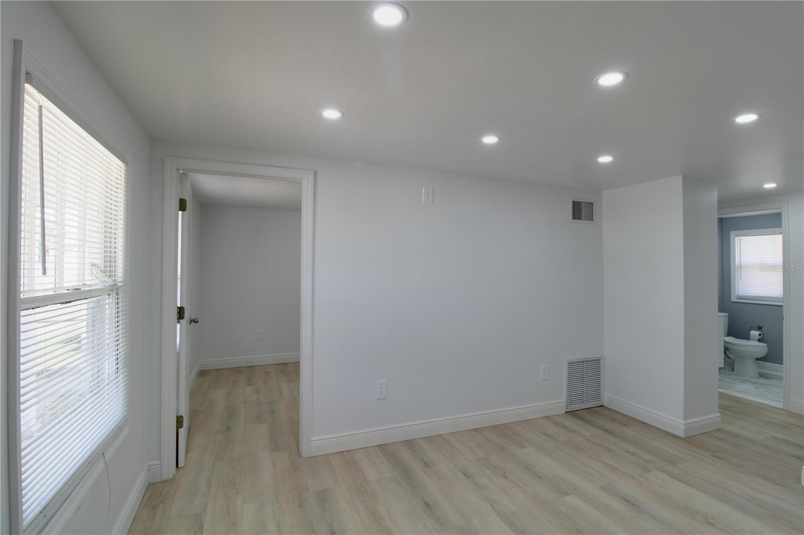 SMITH BERTHA K RESUB BLKS 17-18 21-23 & 26 MEMENTO - Residential Lease