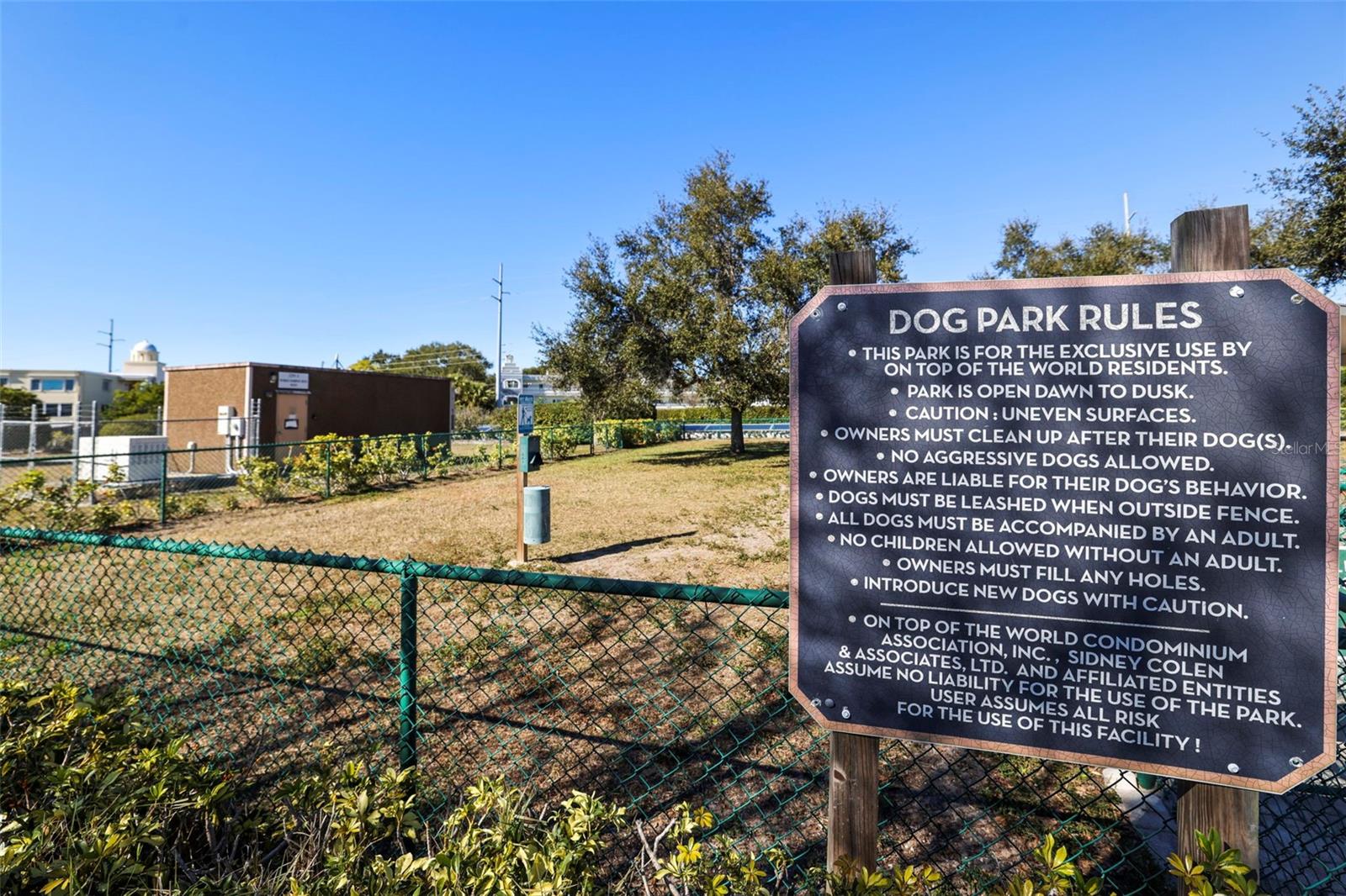 ON TOP OF THE WORLD - Residential