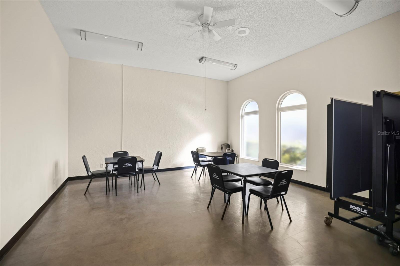 ON TOP OF THE WORLD - Residential