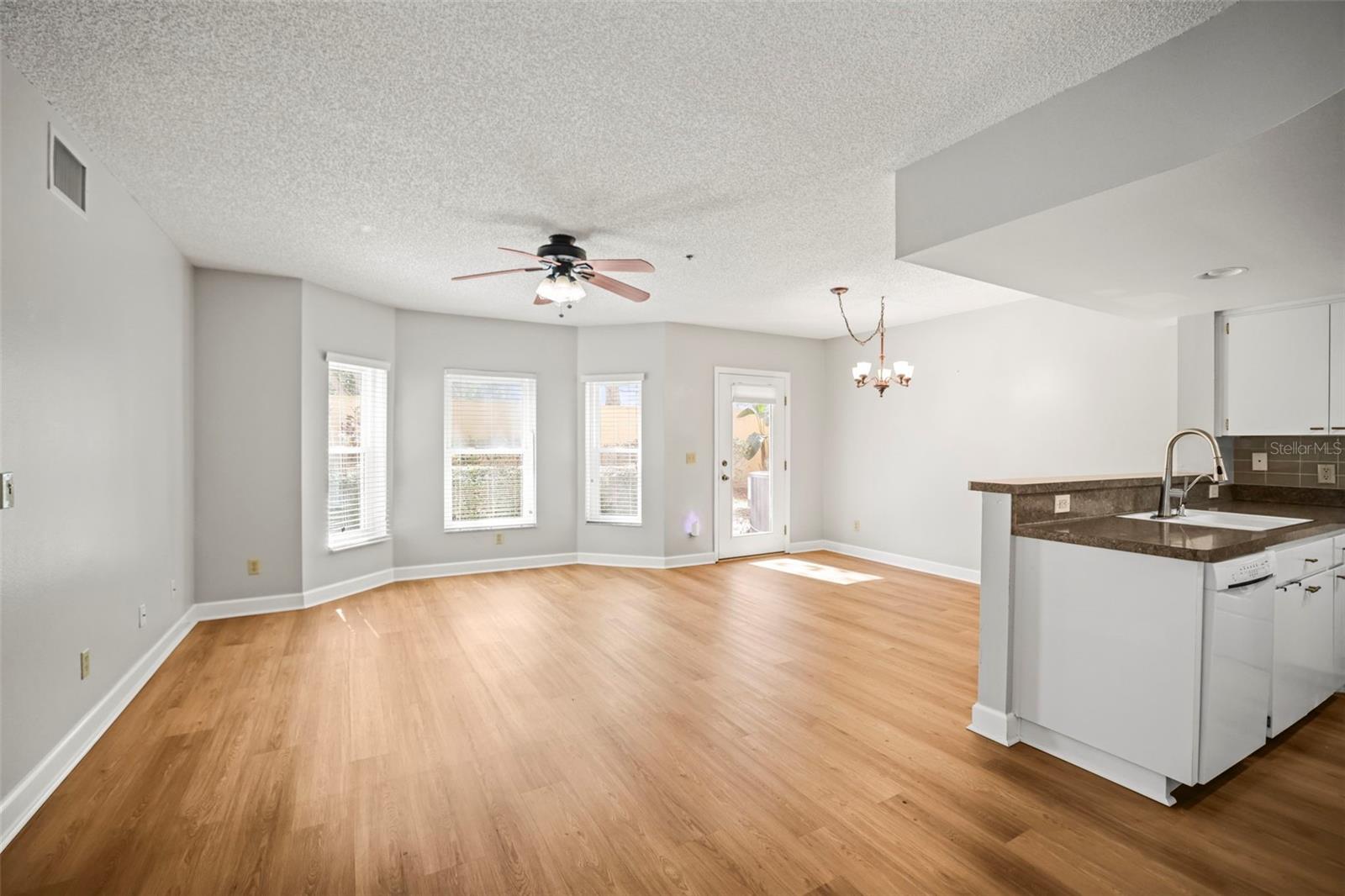 2209 UTOPIAN DRIVE E 117