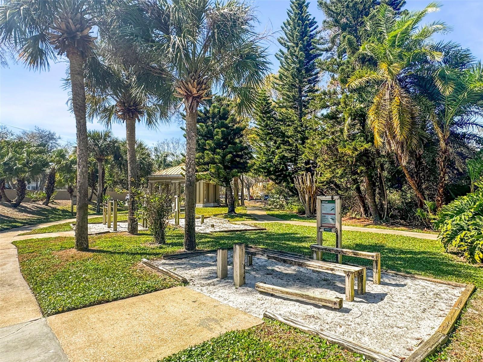 ON TOP OF THE WORLD - Residential