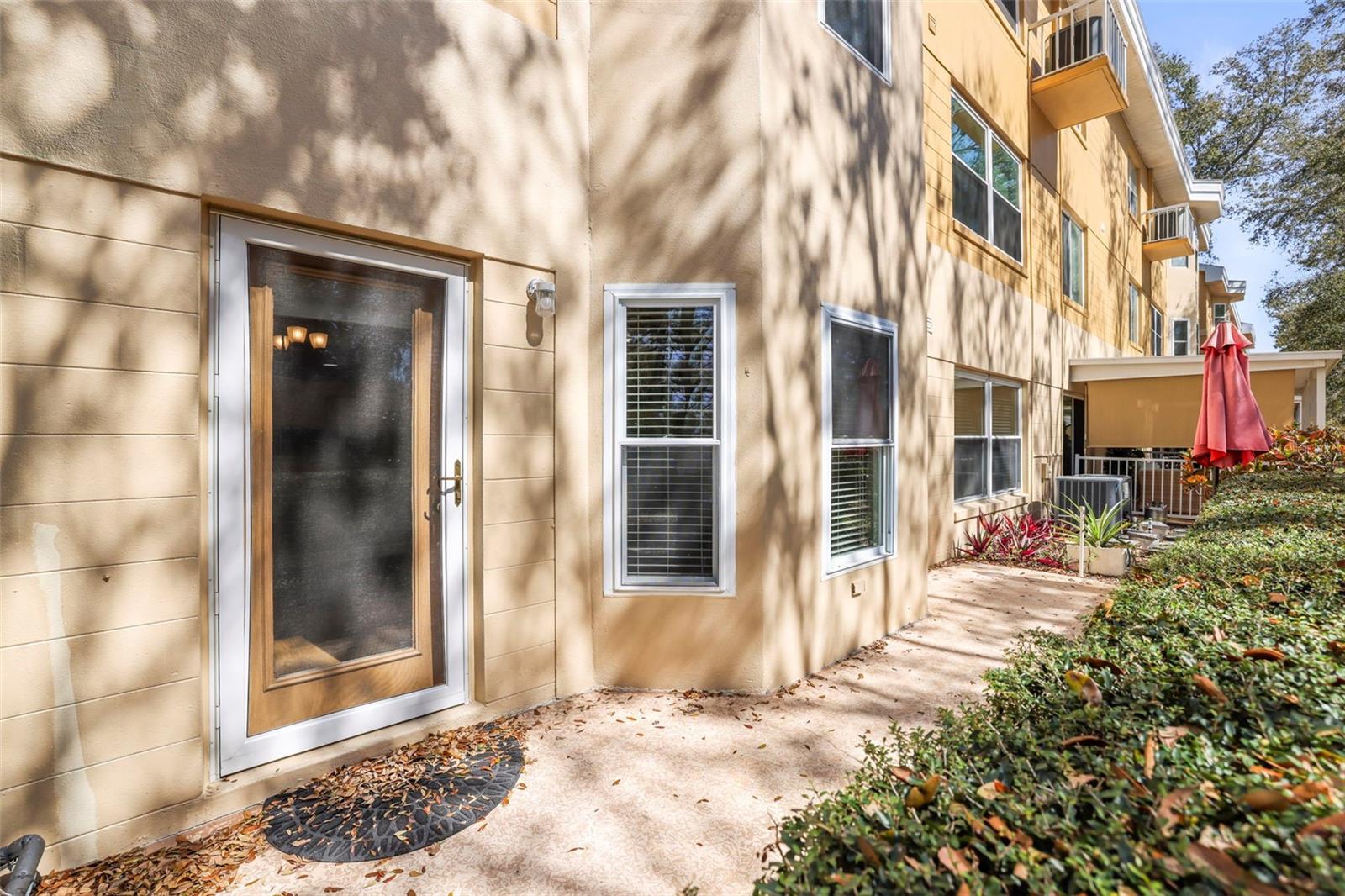 ON TOP OF THE WORLD - Residential