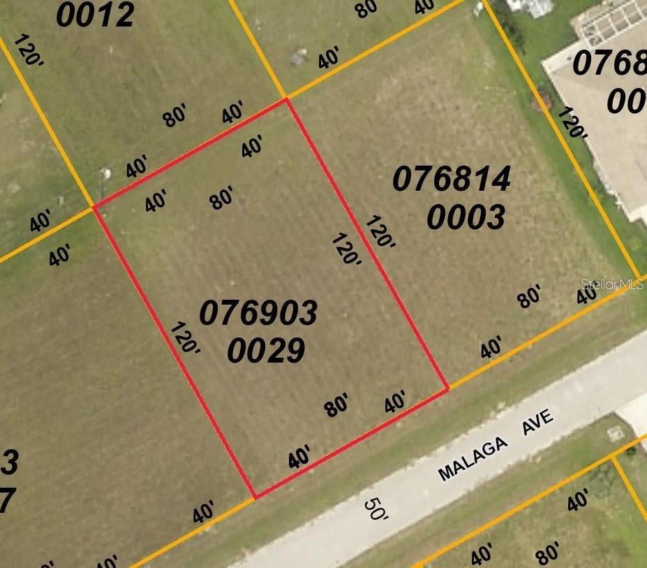 Build your dream home, the lot located in a quiet neighborhood. 53minutes walking distance to Warm Mineral Spring. No HOA's.