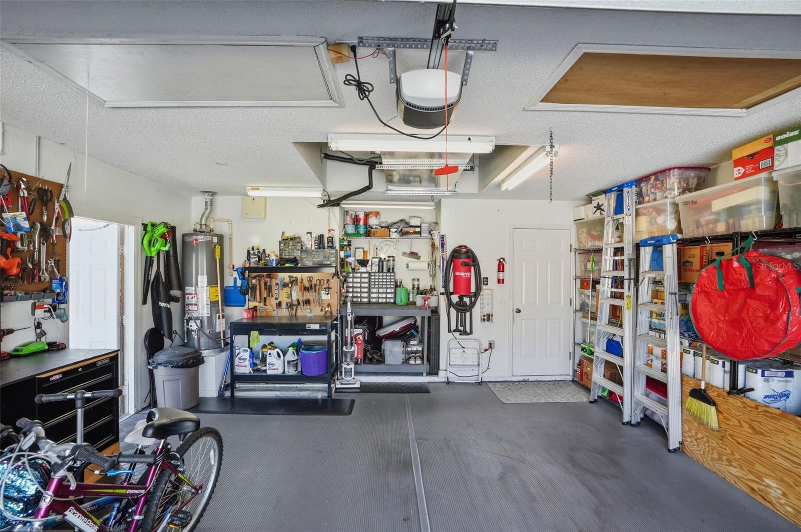 THE PRESERVE AT FAIRWAY OAKS - Residential