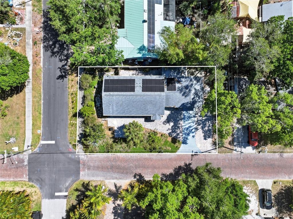 Photo of 4624 27th Avenue S, Gulfport, FL 33711 (MLS # TB8498606)