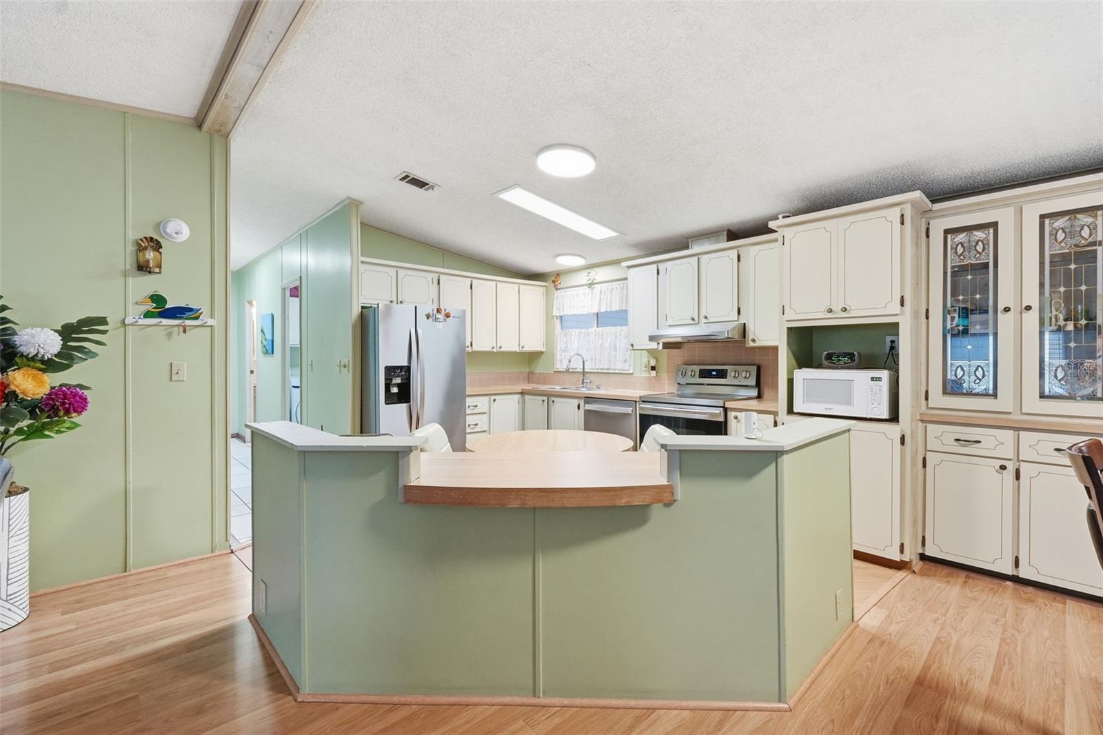 FOXWOOD LAKE ESTATES - Residential
