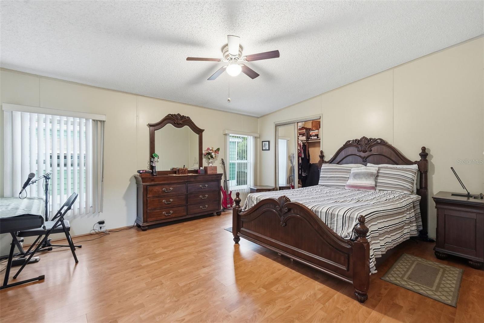 FOXWOOD LAKE ESTATES - Residential