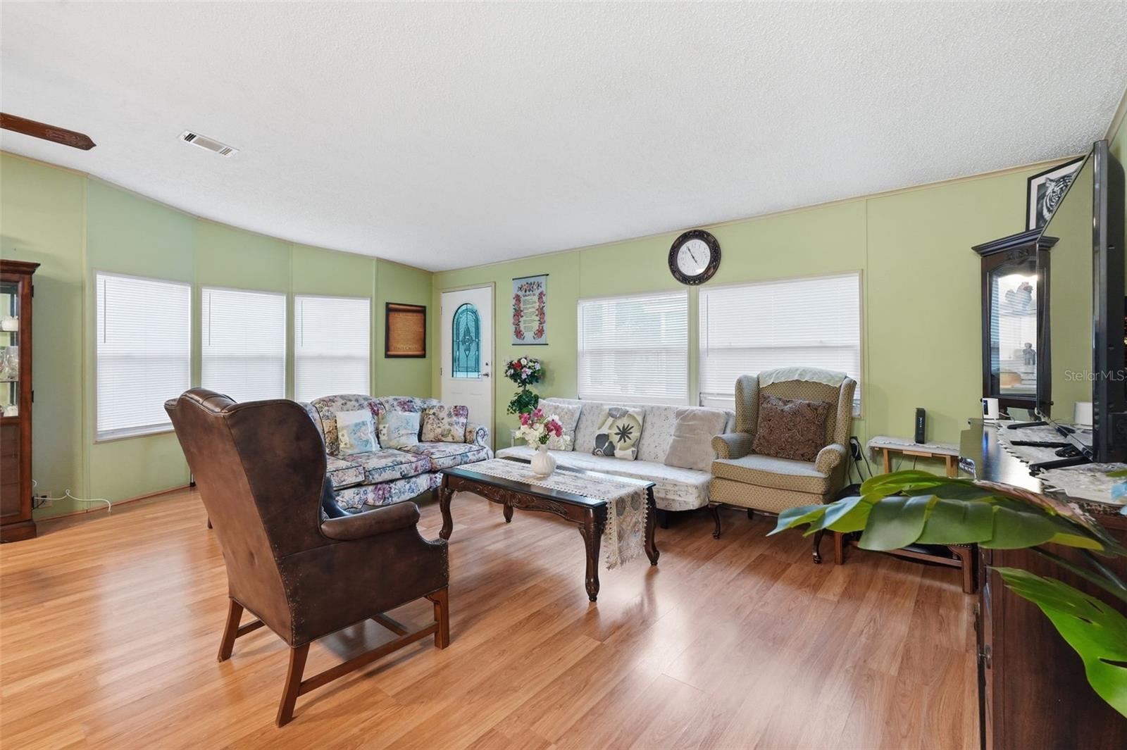 FOXWOOD LAKE ESTATES - Residential