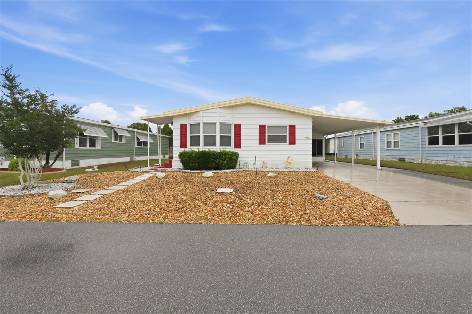 FOXWOOD LAKE ESTATES - Residential
