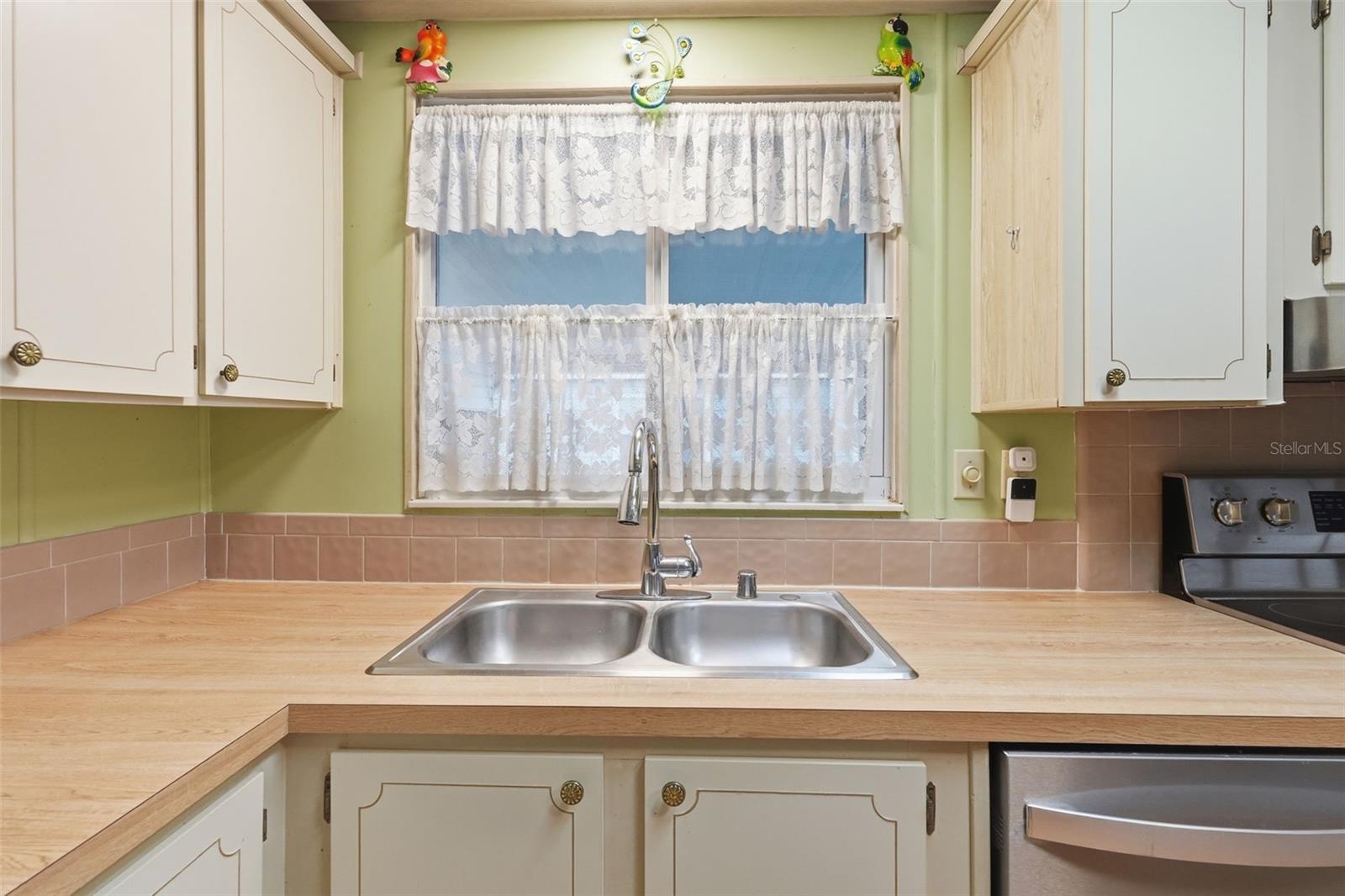 FOXWOOD LAKE ESTATES - Residential