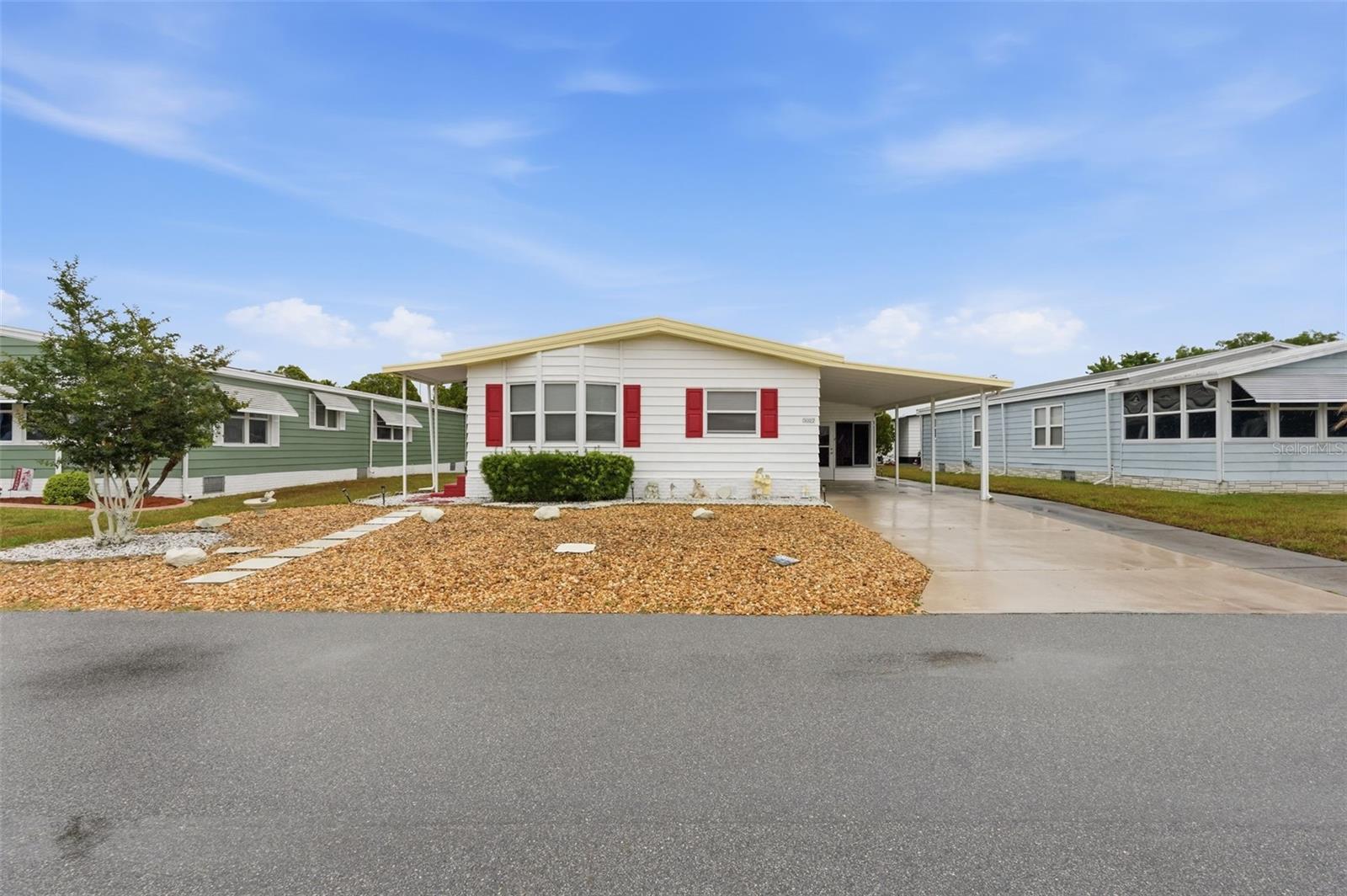 FOXWOOD LAKE ESTATES - Residential