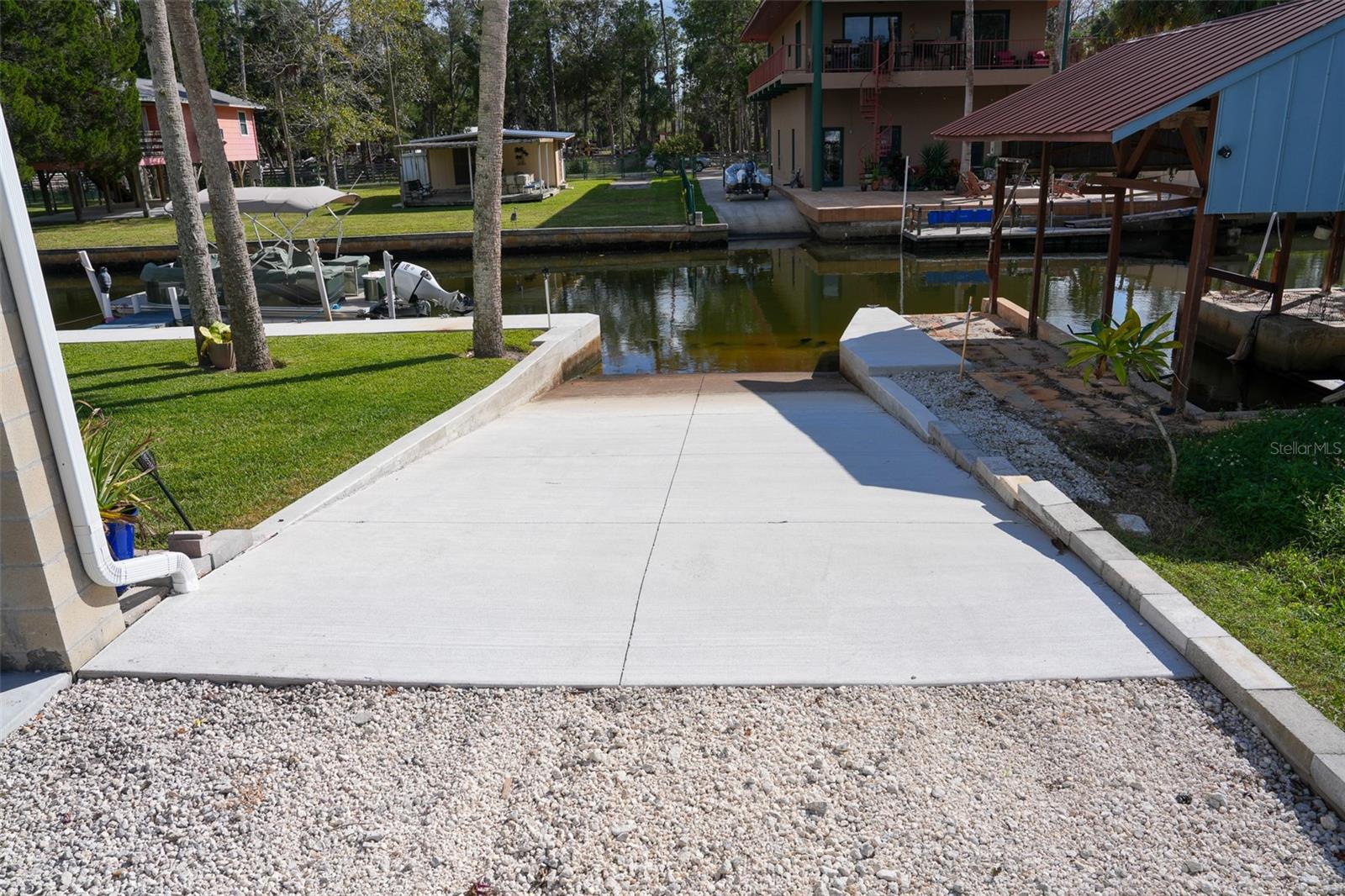 PALM GROVE COLONY - Residential