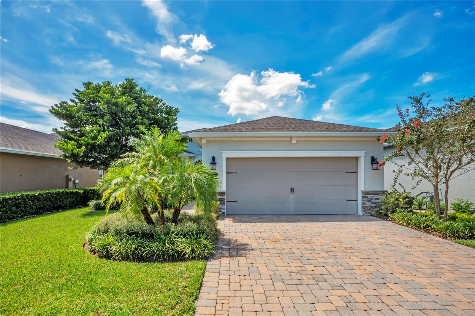 560 ADENMORE TERRACE