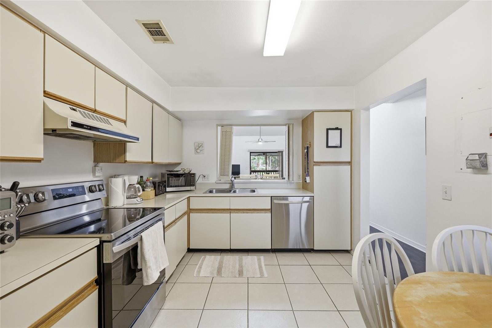 RAINTREE VILLAGE CONDO - Residential