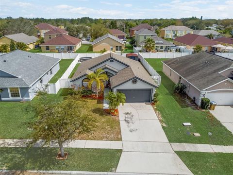 Photo of 3111 Turnberry Boulevard, Kissimmee, FL 34744 (MLS # S5138322)