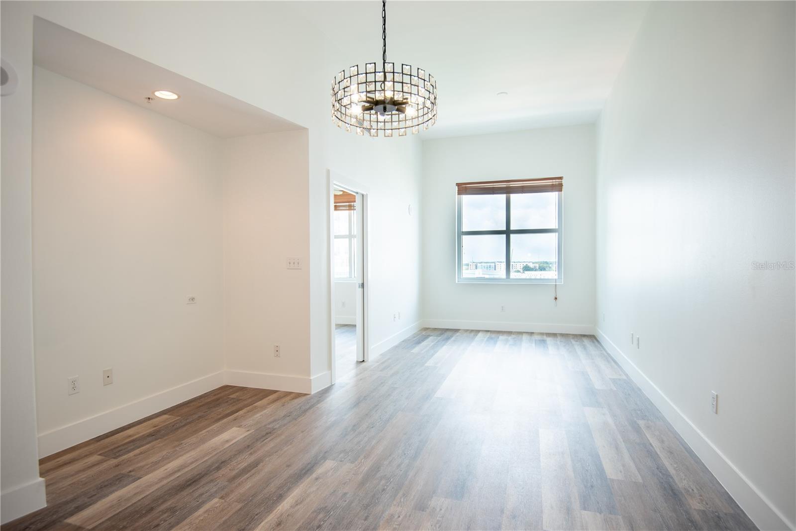 GRAND CENTRAL AT KENNEDY RESIDENCES A CONDOMINIUM - Residential Lease