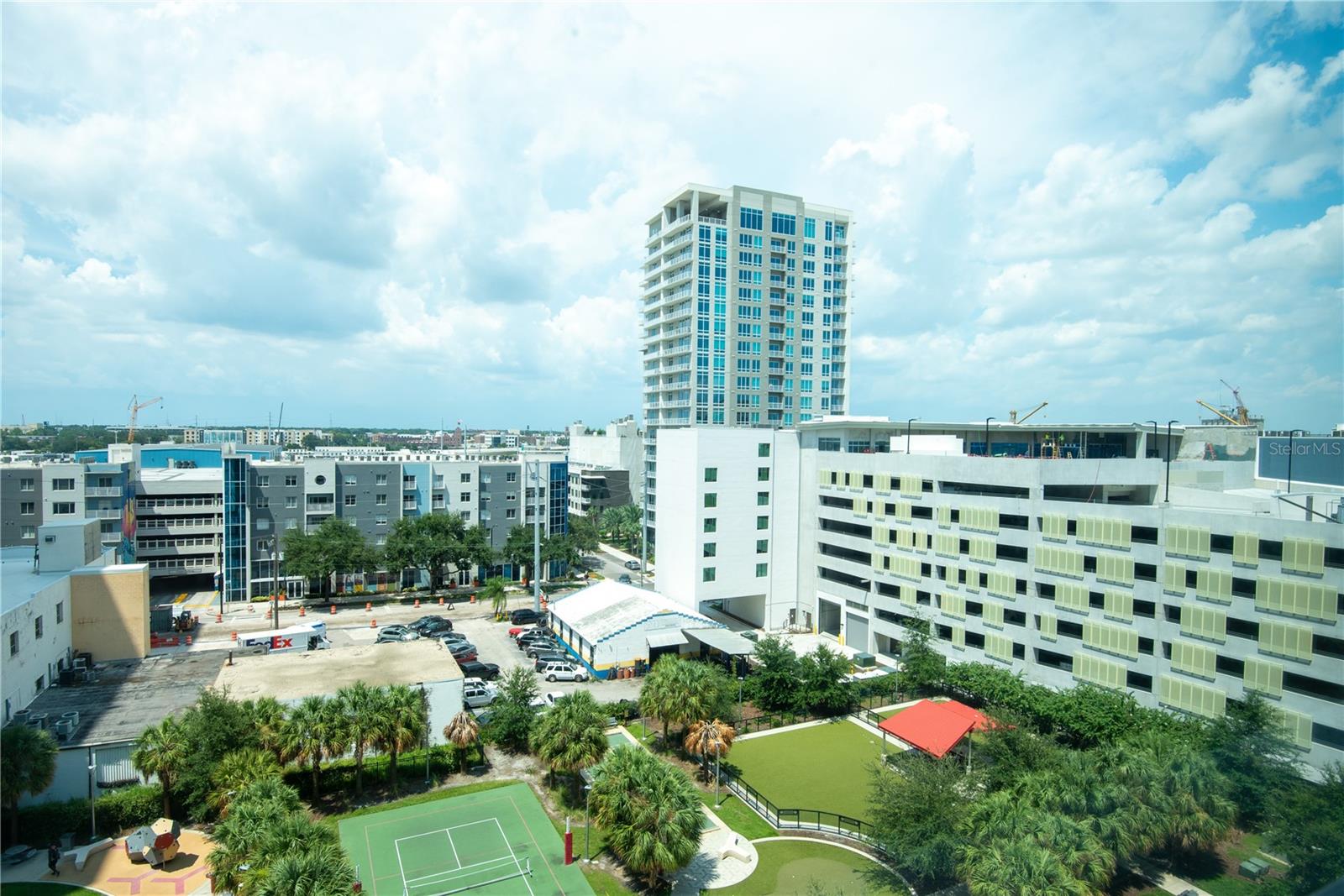 GRAND CENTRAL AT KENNEDY RESIDENCES A CONDOMINIUM - Residential Lease