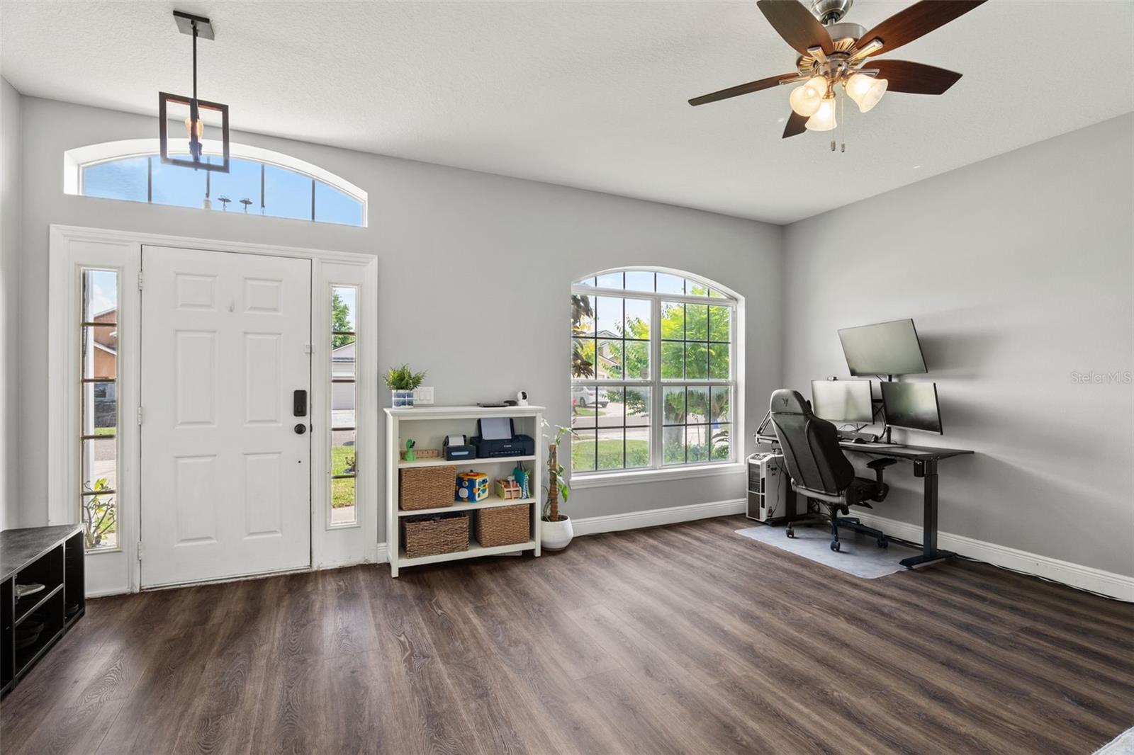 298 CLYDESDALE CIRCLE