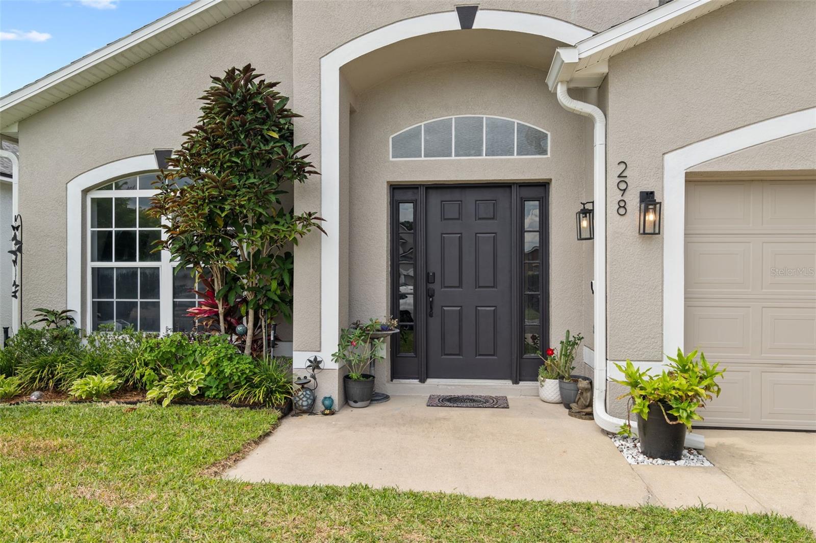 298 CLYDESDALE CIRCLE