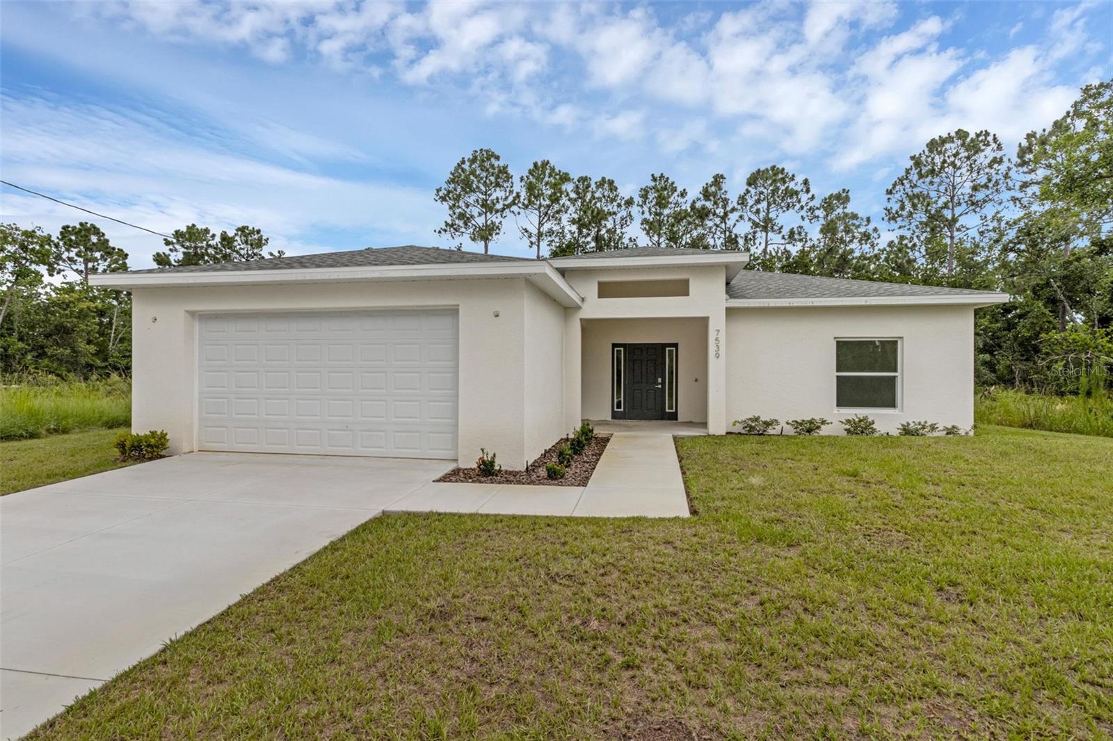 Welcome to your idyllic haven in the illustrious Sun N' Lake community of Sebring, Florida. This captivating 3-bedroom,2-bathroom residence sprawls generously across 2,631 sq. ft., providing a serene retreat adorned with modern features and tasteful elegance. Imagine stepping through the front door to be greeted by a gourmet kitchen, inviting you to express your culinary creativity on sleek granite counters. The room is perfectly equipped with a cooktop, ensuring a blend of aesthetics and functionality. Nearby, an inside laundry room amplifies daily
conveniences, streamlining chores and easing living. Journey further in to discover the inviting living area, designed with an ethos of relaxation in mind. An expansive patio flanks this space. One is accessible through sliding doors from the family room. Rest and rejuvenation await in the dedicated ensuite bathroom, featuring a shower stall for those cherished moments of solitude. Stepping outside, a brick paver driveway curates the perfect welcome, effortlessly complementing the refined aesthetics of the single-story home. Living in this prized abode comes with the supplemental allure of community features you are sure to enjoy. Engage in an active lifestyle with a fully equipped fitness center, immerse yourself in the refreshing community pool, or bring out your competitive spirit on the sports courts. This single-family home in Sebring promises a harmonious blend of comfort, luxury, and modern living, appealing to discerning homeowners seeking an exceptional Floridian lifestyle. Embrace the chance to luxuriate in this alluring property and make it home. Meet life's moments with finesse in your Sun N' Lake sanctuary