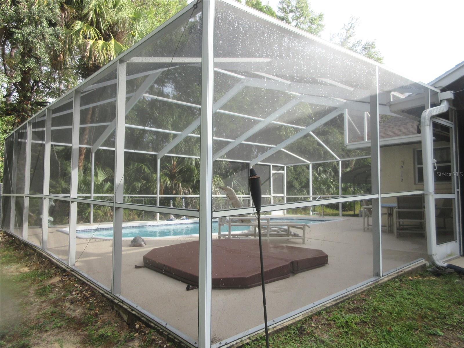 COUNTRY OAKS - Residential