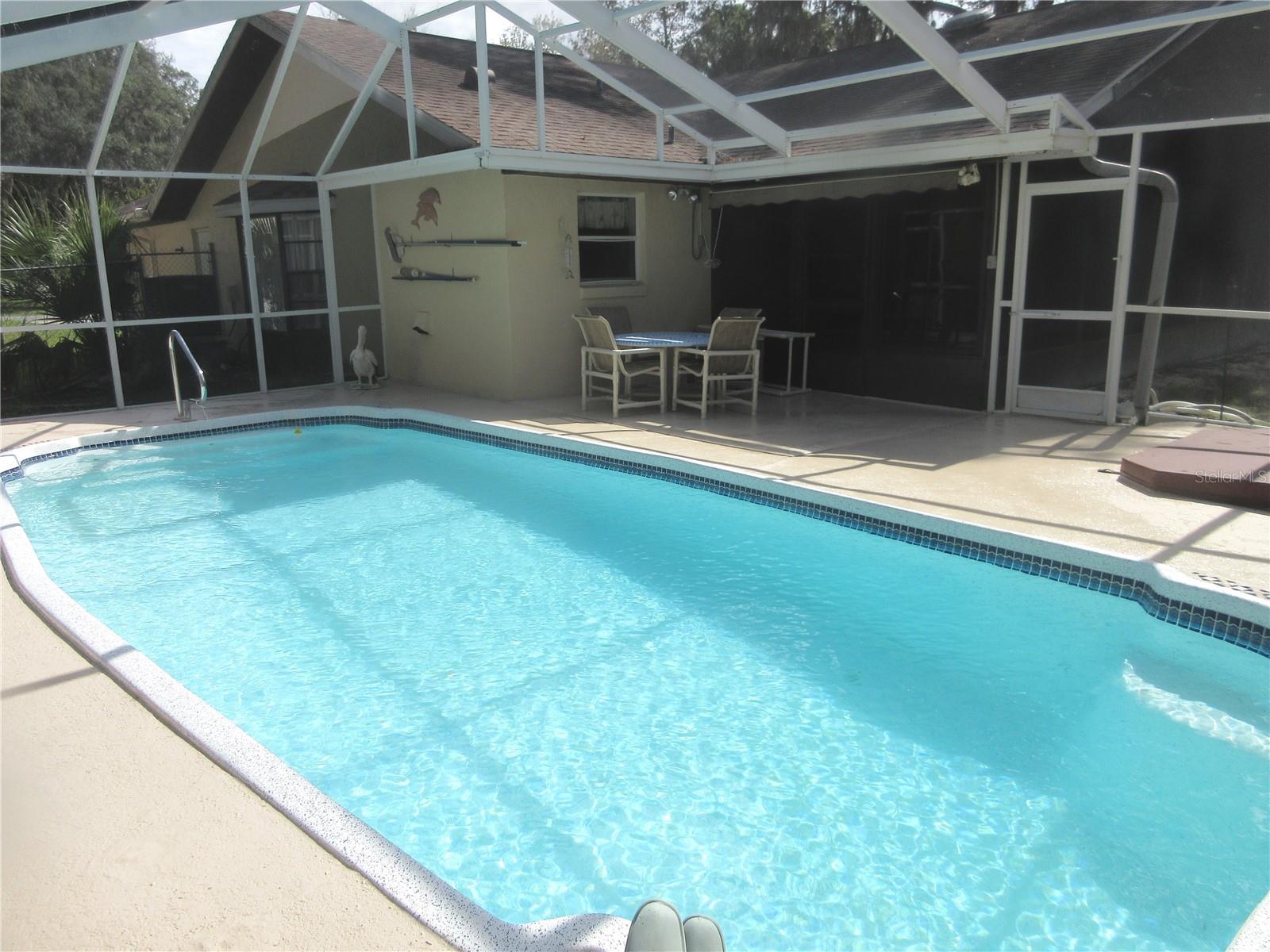 COUNTRY OAKS - Residential