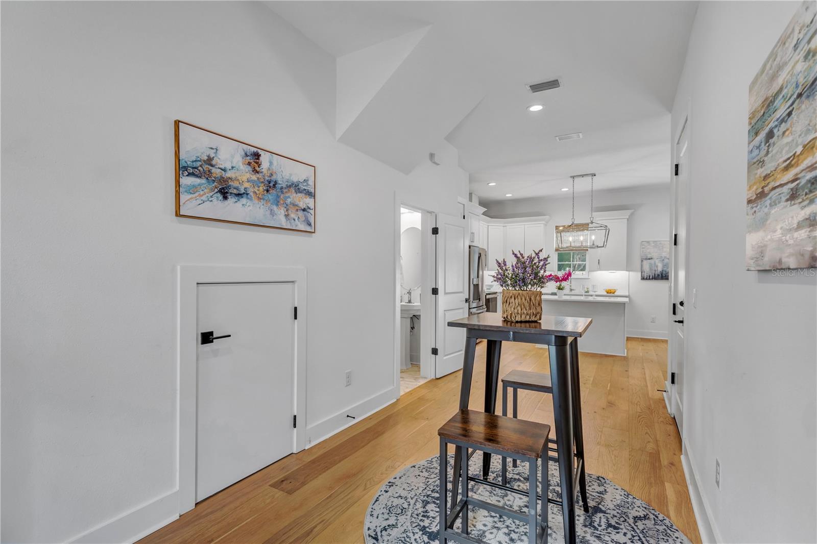 LADUE LNDGS TWNHMS - Residential