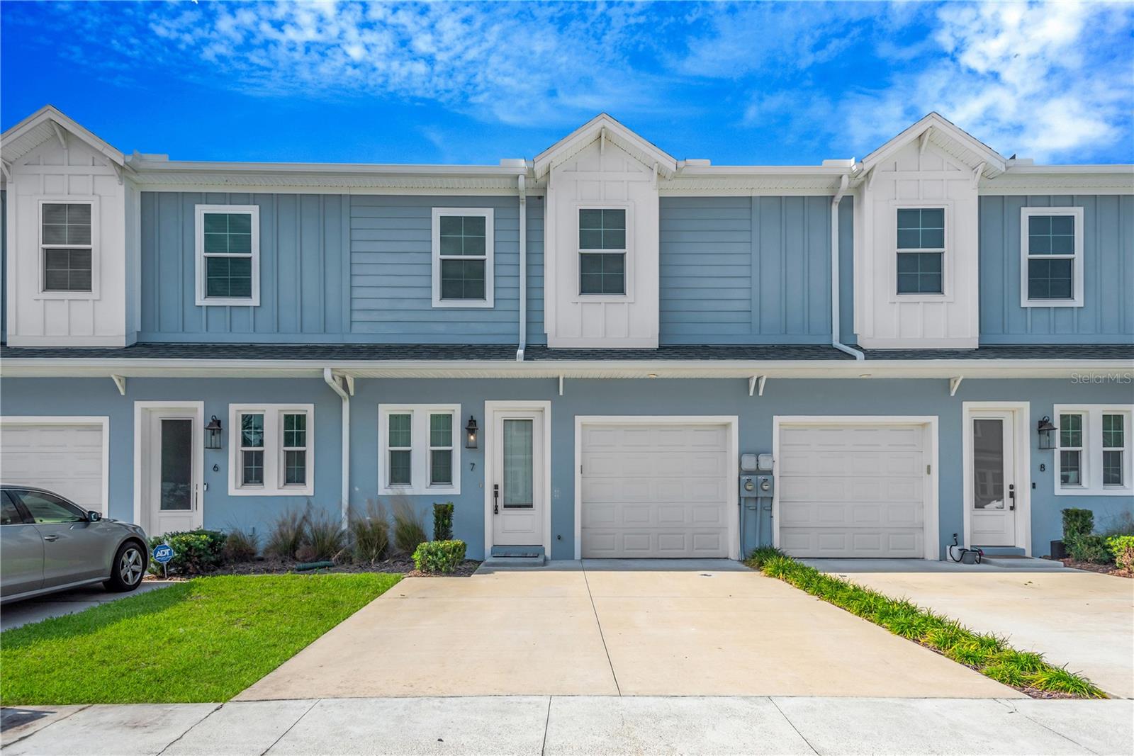 LADUE LNDGS TWNHMS - Residential