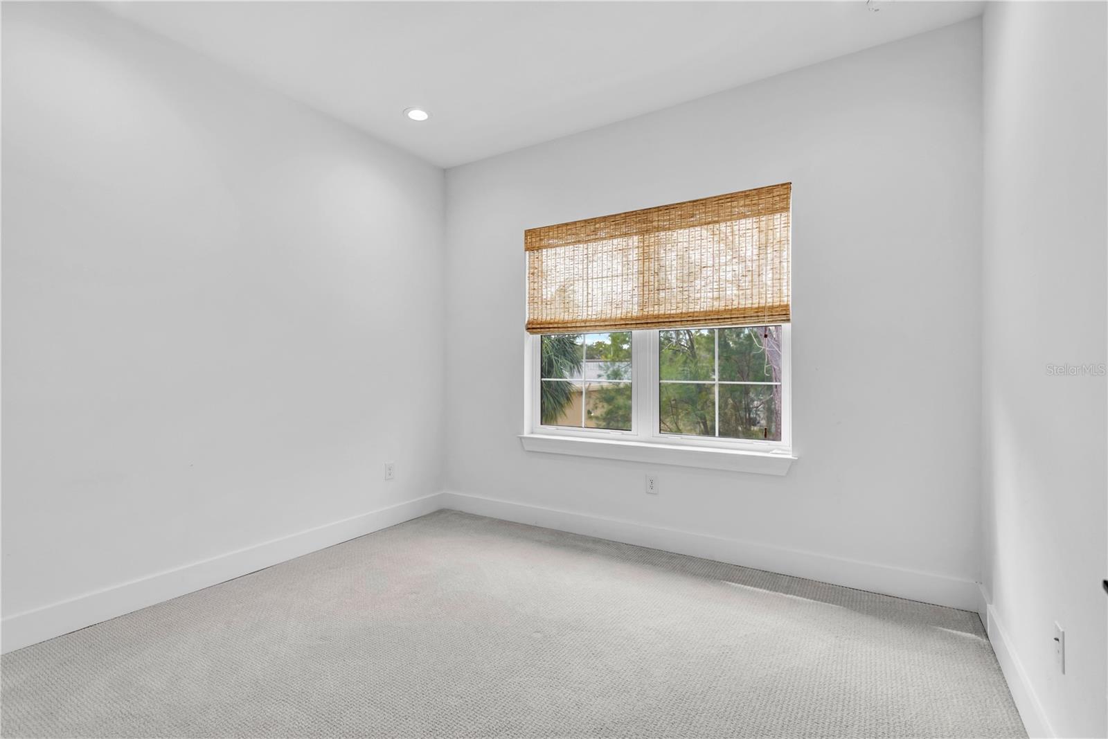 LADUE LNDGS TWNHMS - Residential