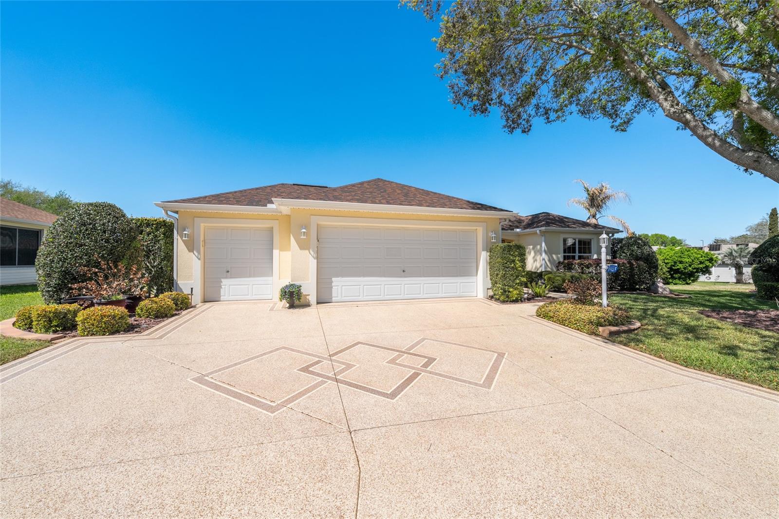 VILLAGES/MARION UN 44 - Residential