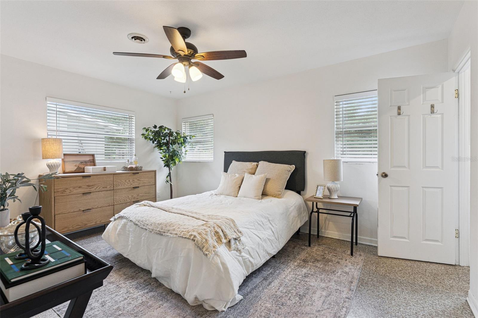 PERSHING TERRACE FIRST ADD - Residential