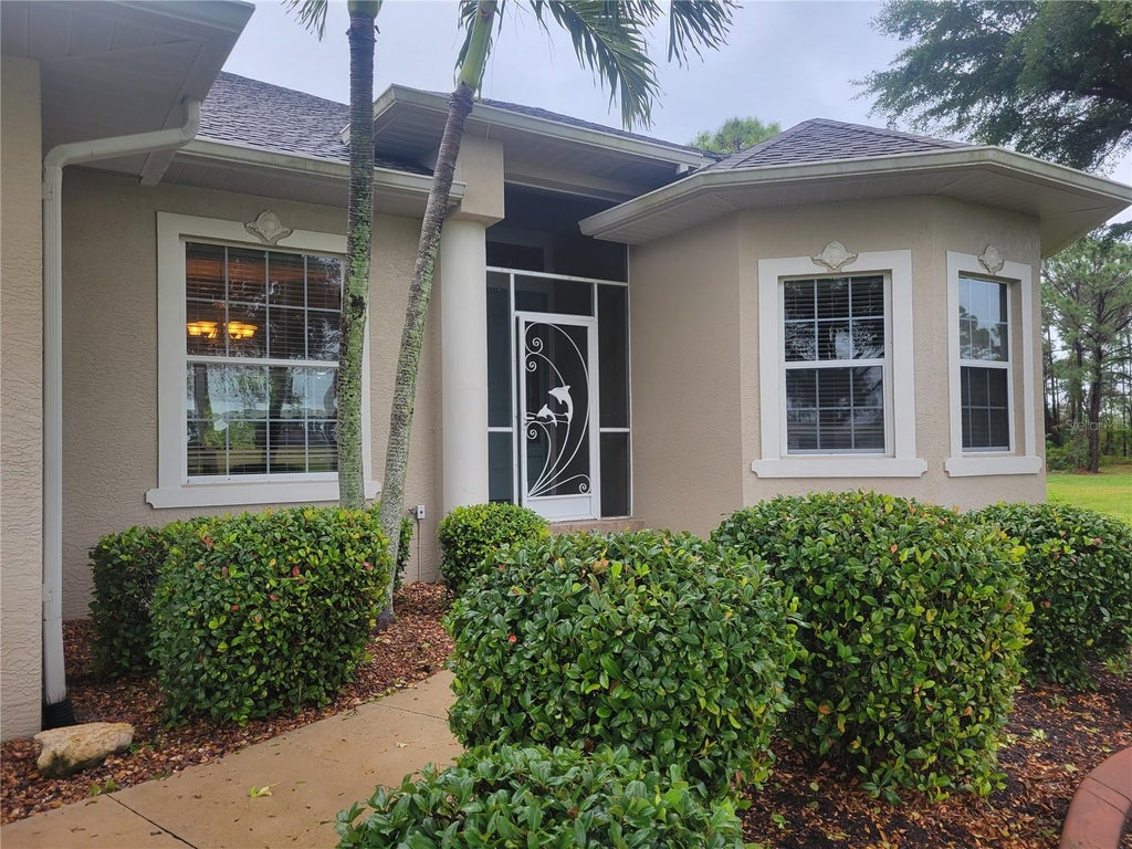 Photo of 12 Tee View Court, Rotonda West, FL 33947 (MLS # D6148524)