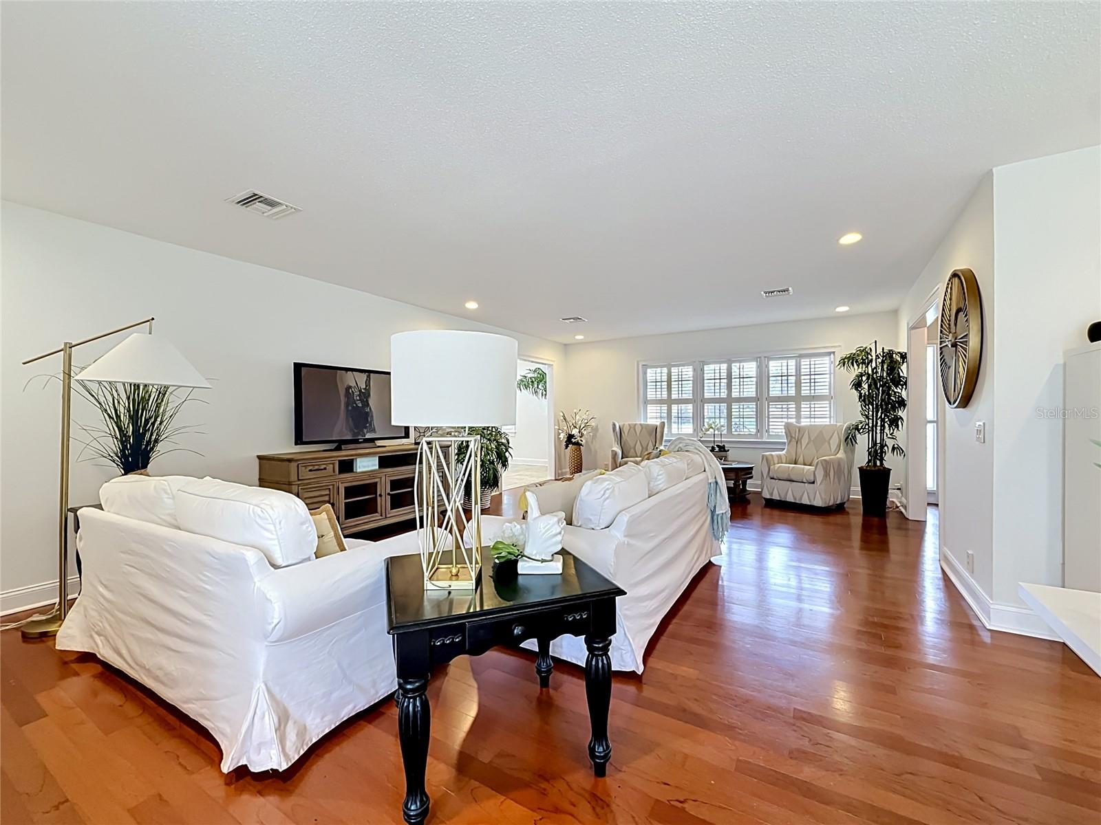 EAST LAKE PARK PH 02 - Residential