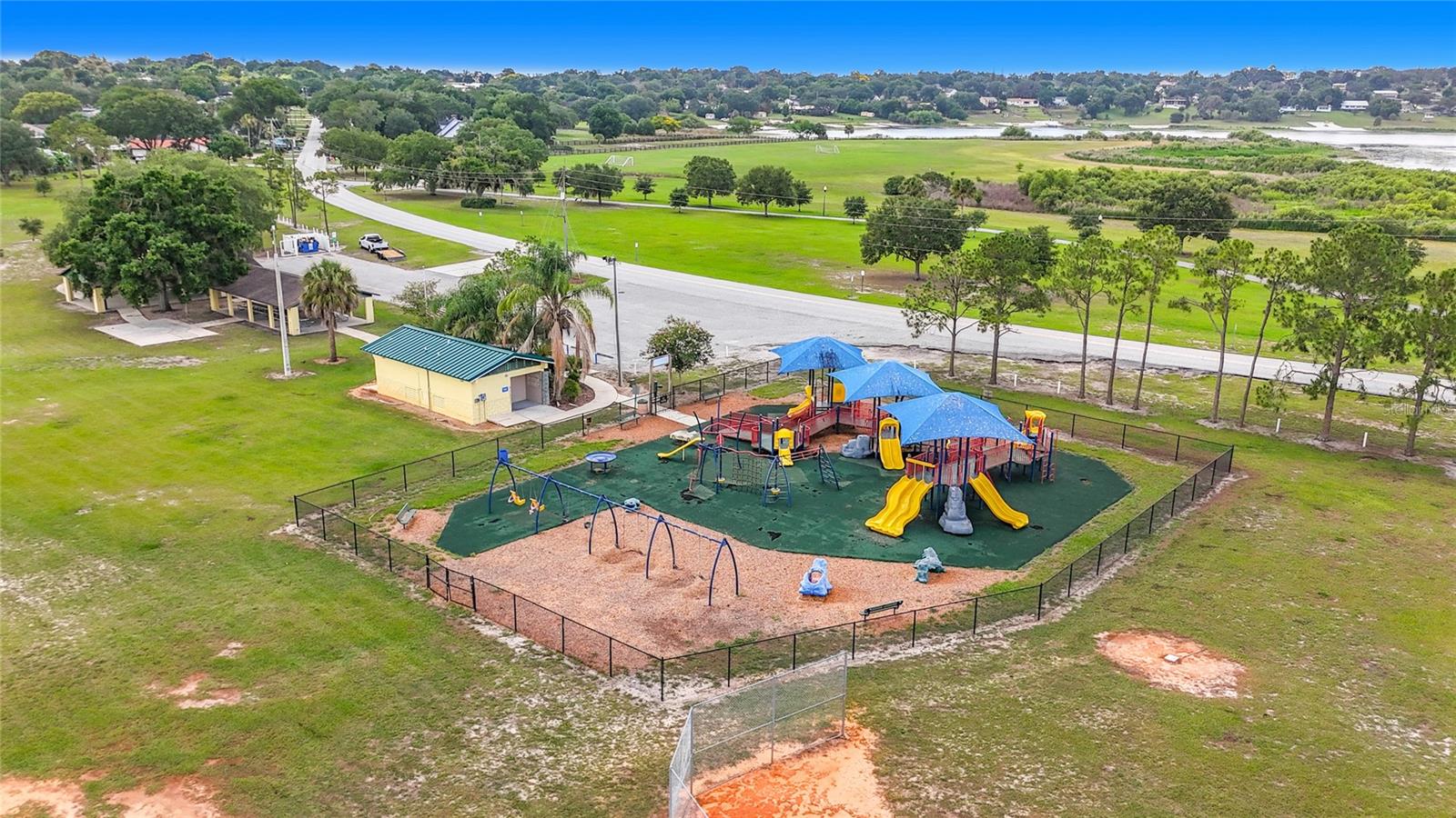 EAST LAKE PARK PH 02 - Residential
