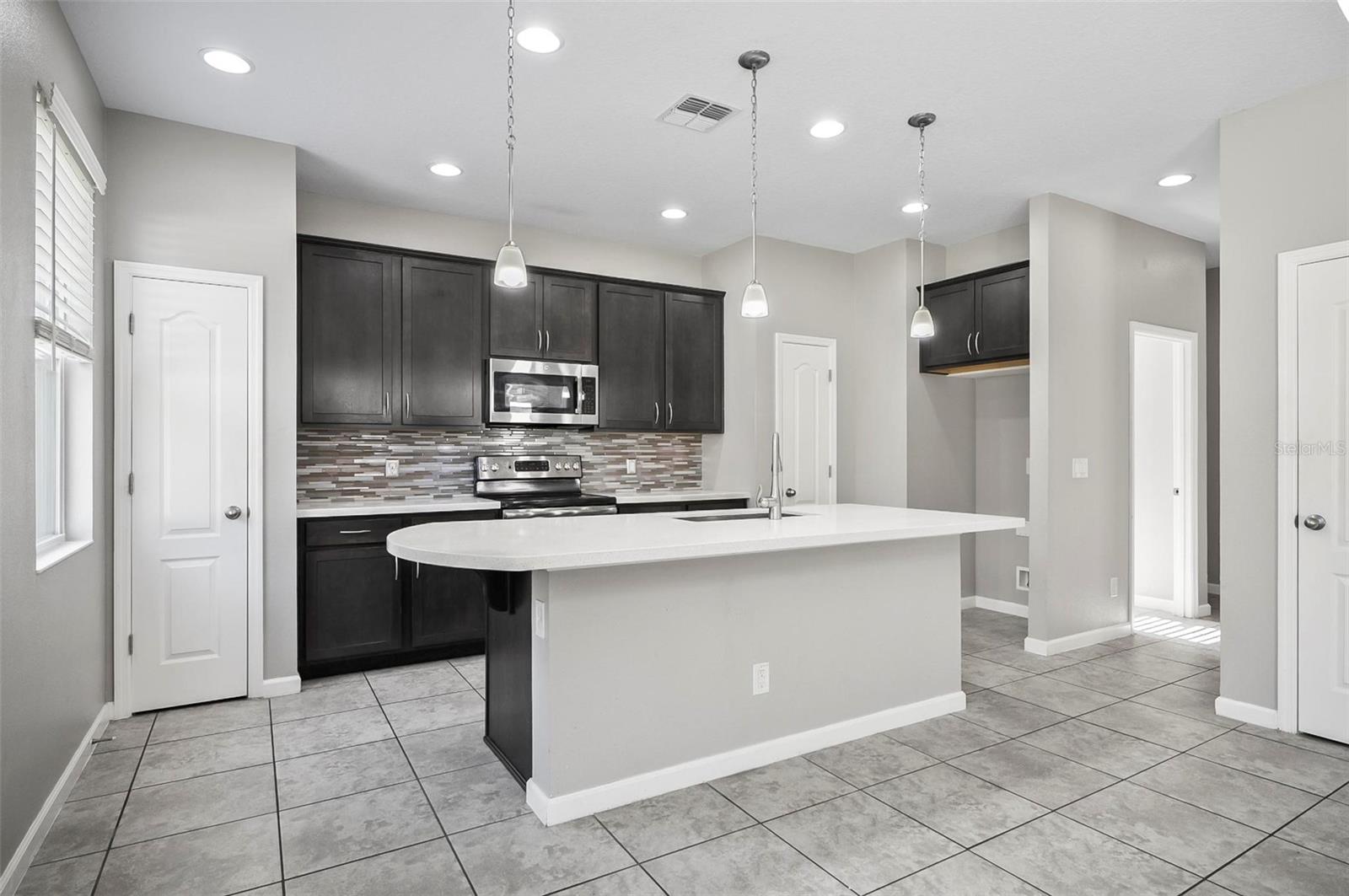 3207 STRATTON CIRCLE