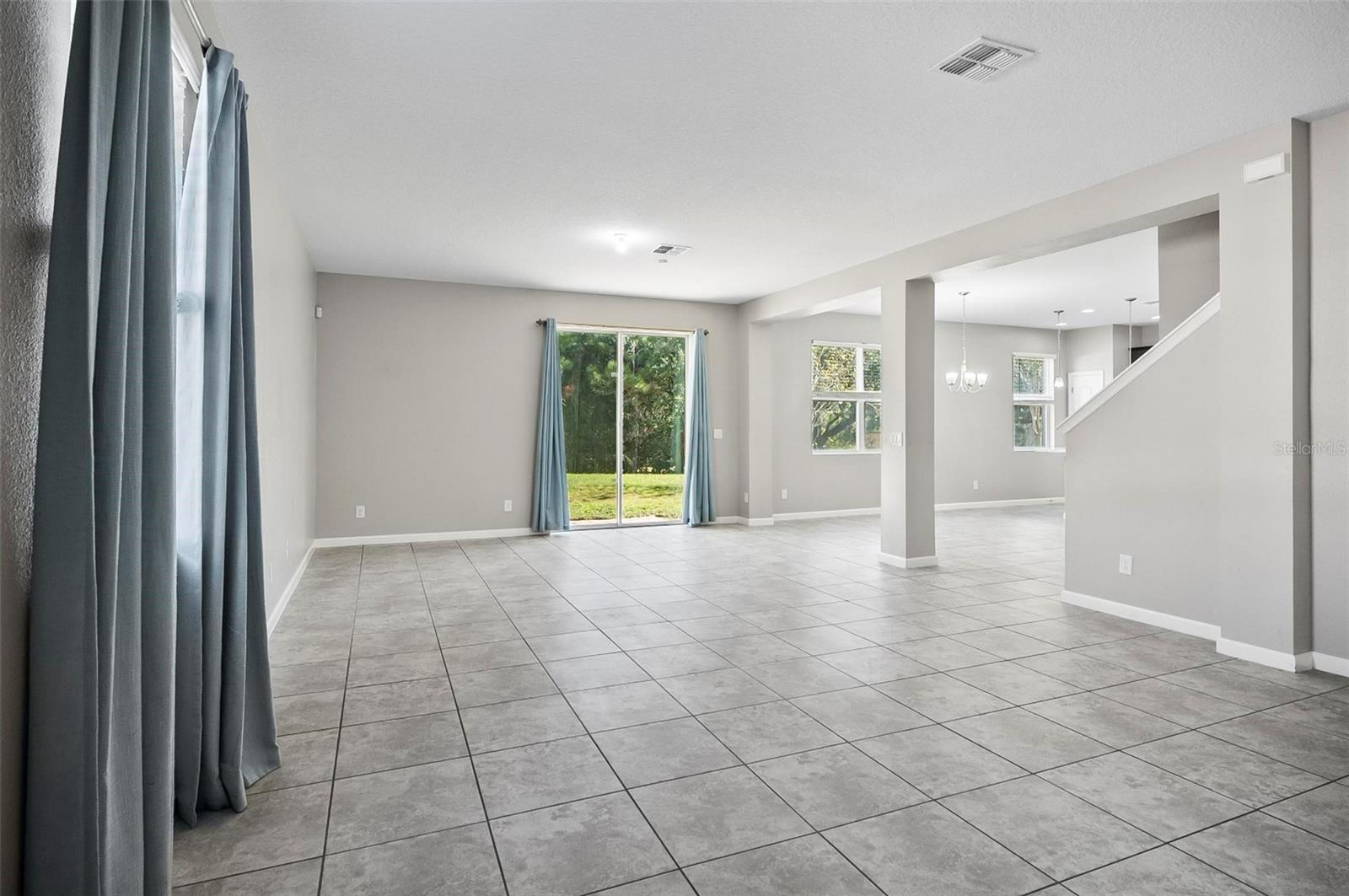 3207 STRATTON CIRCLE