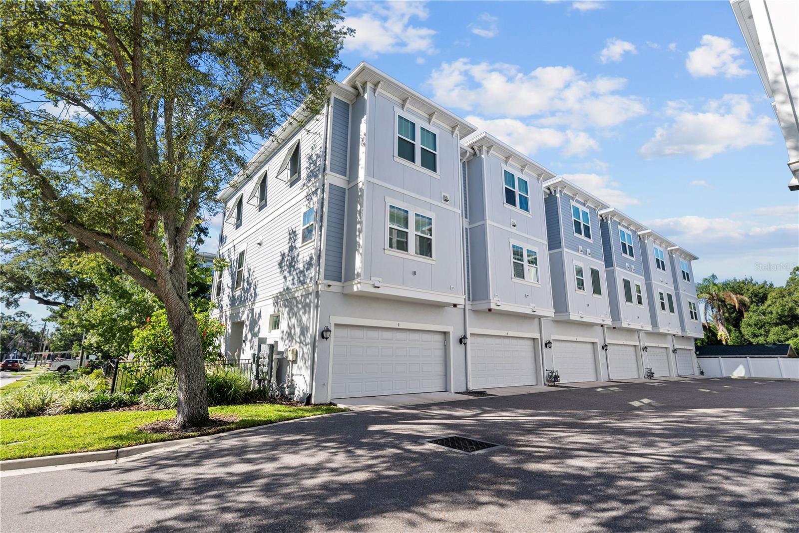 SOUTH TAMPANIA TOWNHOMES - Residential