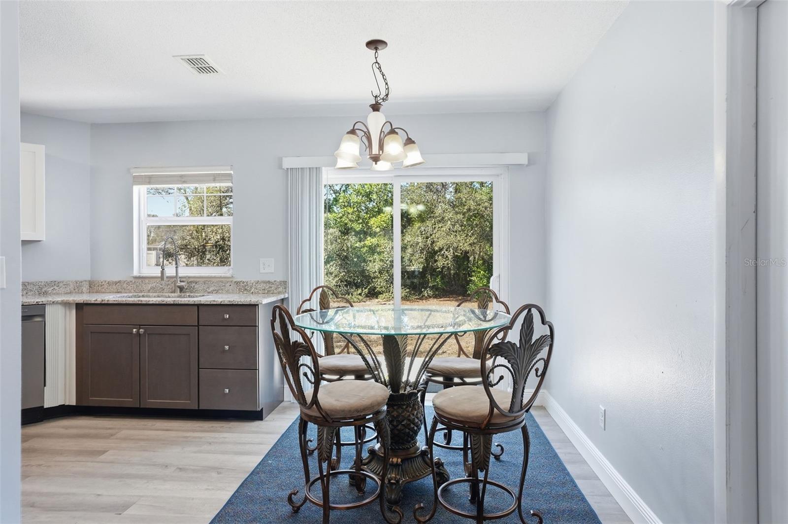 SPRING HILL UNIT 13 BLK 889 LOT 9 - Residential