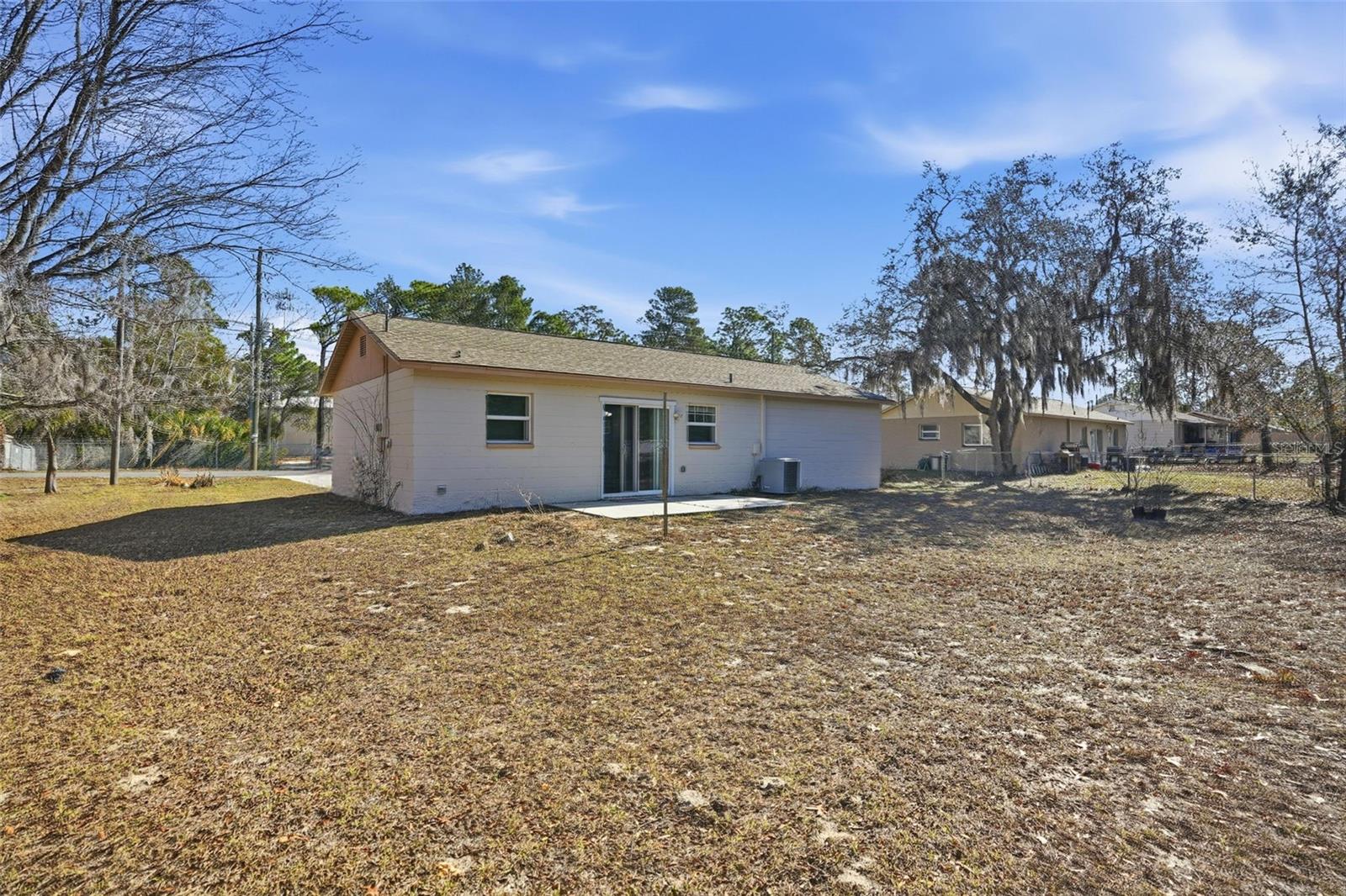 SPRING HILL UNIT 13 BLK 889 LOT 9 - Residential