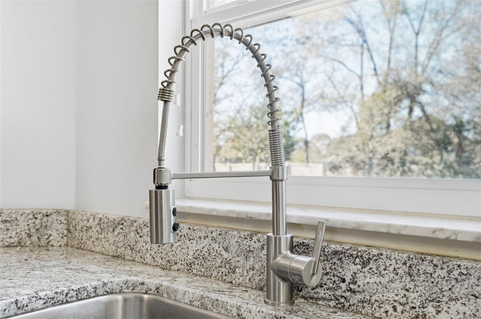 SPRING HILL UNIT 13 BLK 889 LOT 9 - Residential