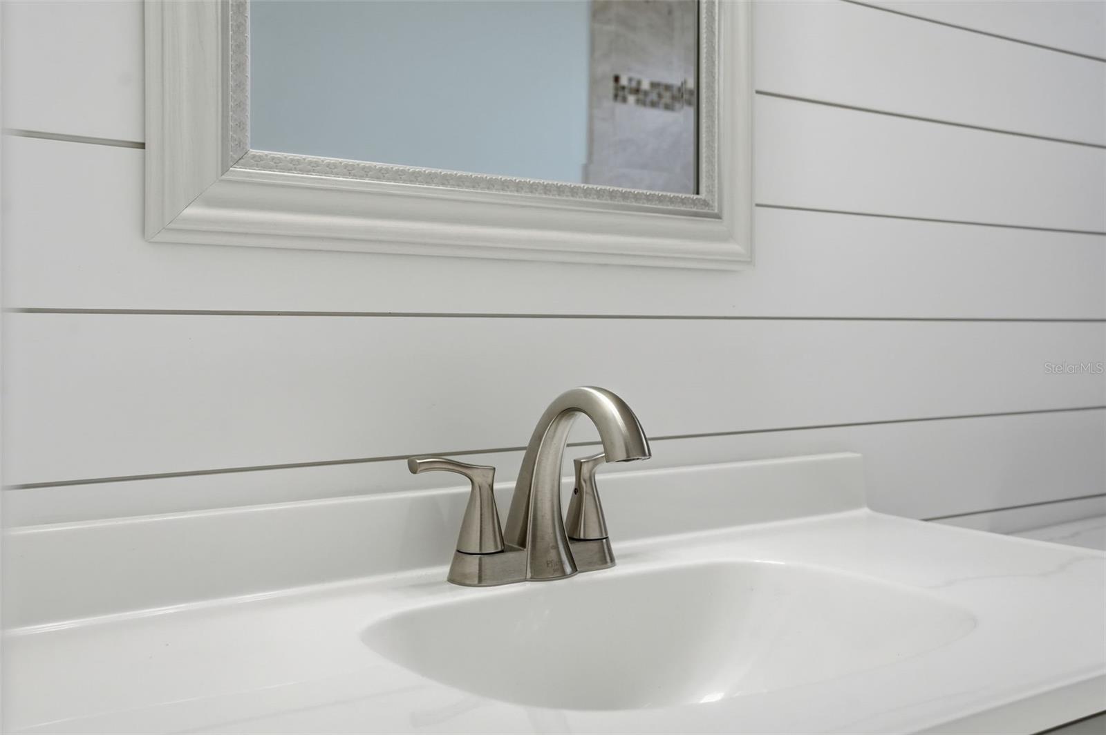 SPRING HILL UNIT 13 BLK 889 LOT 9 - Residential