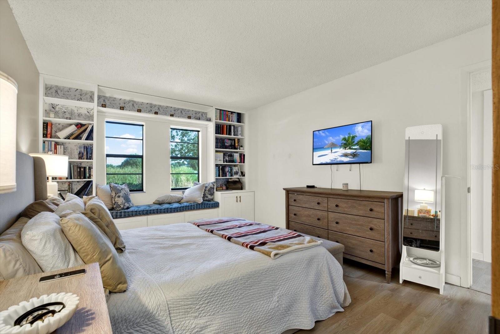 SANDALWOOD THE CONDO - Residential