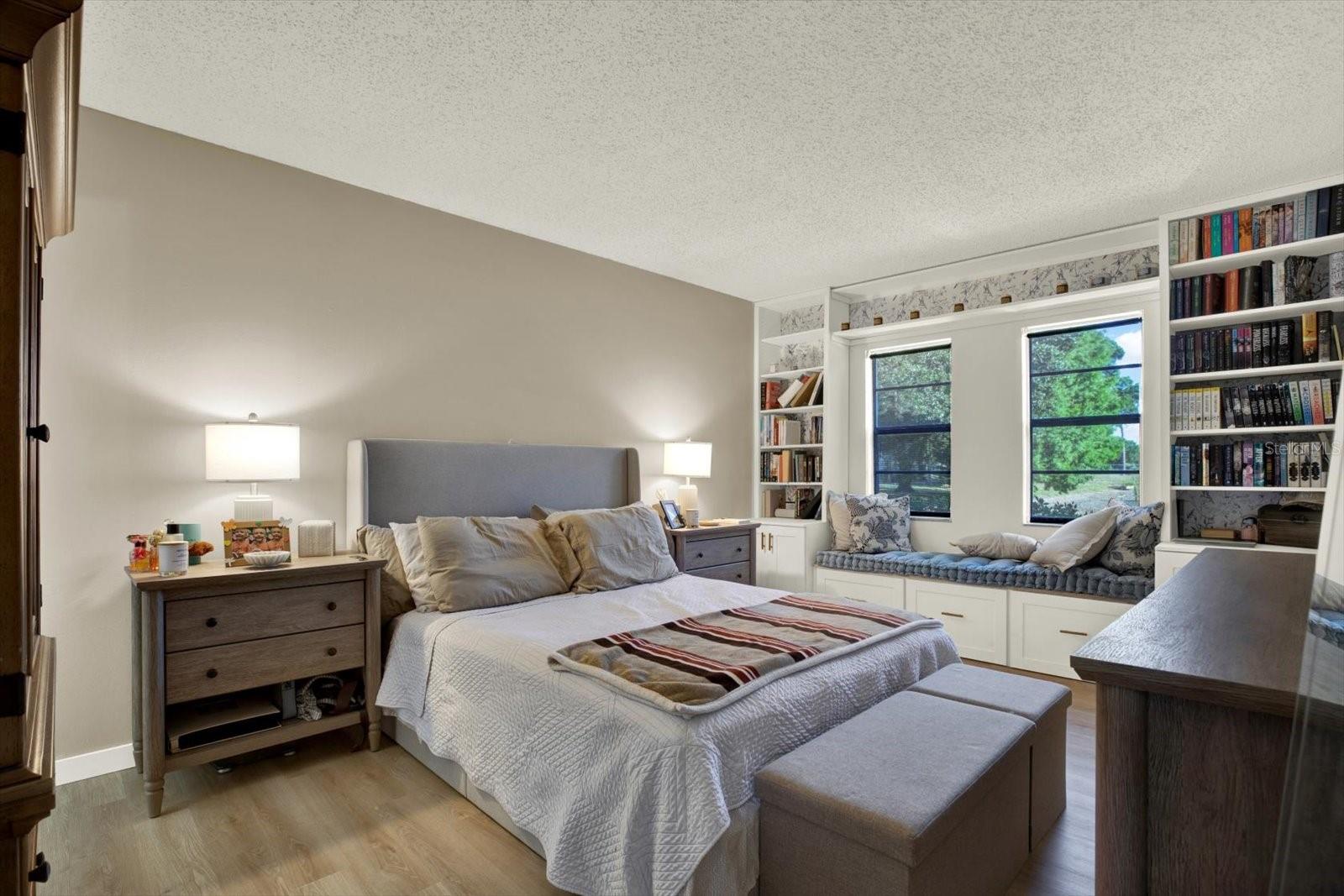 SANDALWOOD THE CONDO - Residential