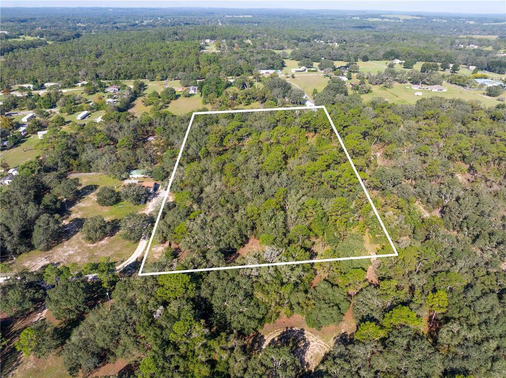 Photo of Cart Path, Brooksville, FL 34602 (MLS # TB8431742)