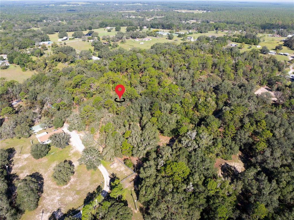 Photo of Cart Path, Brooksville, FL 34602 (MLS # TB8431742)