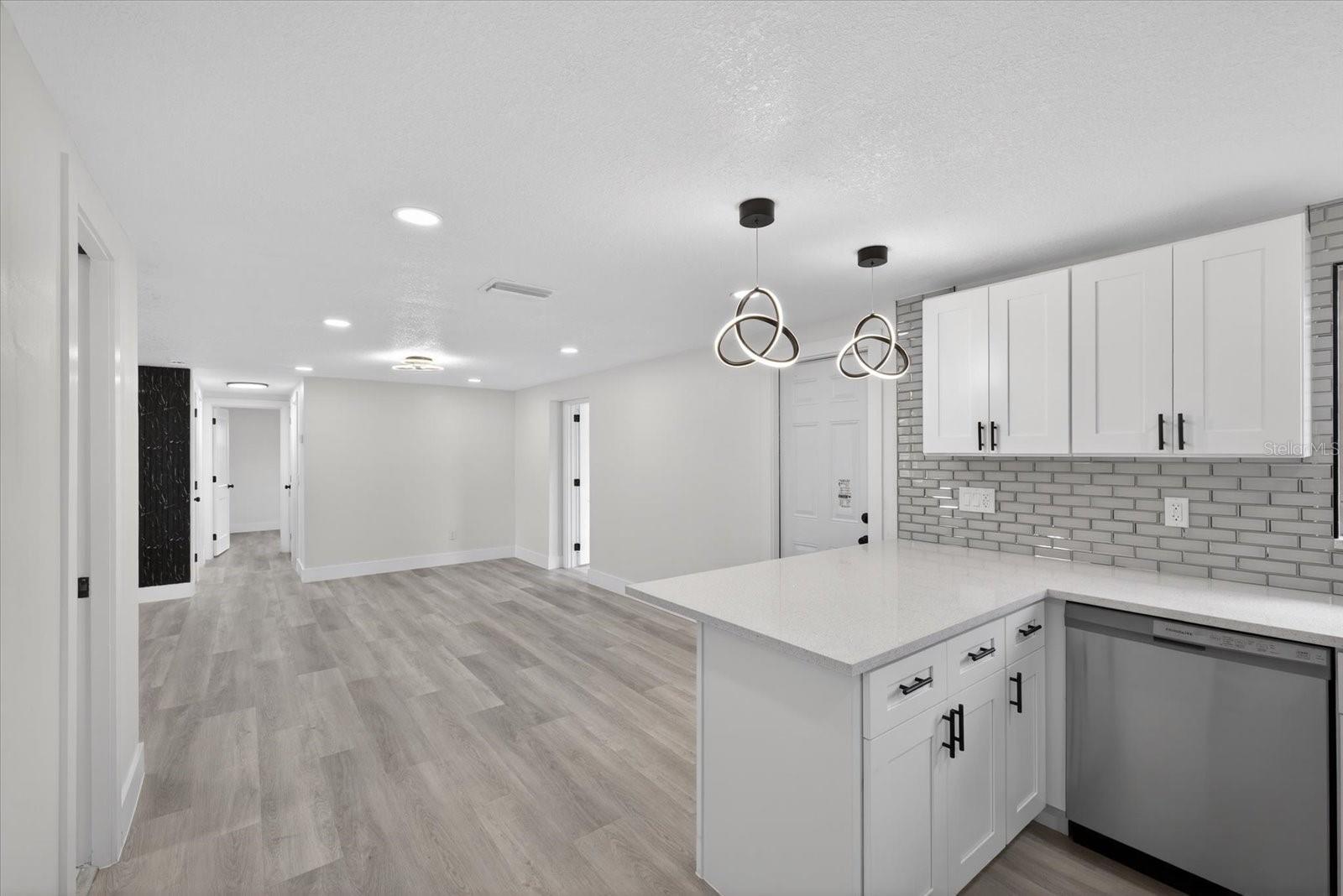 TAHITIAN HOMES - Residential