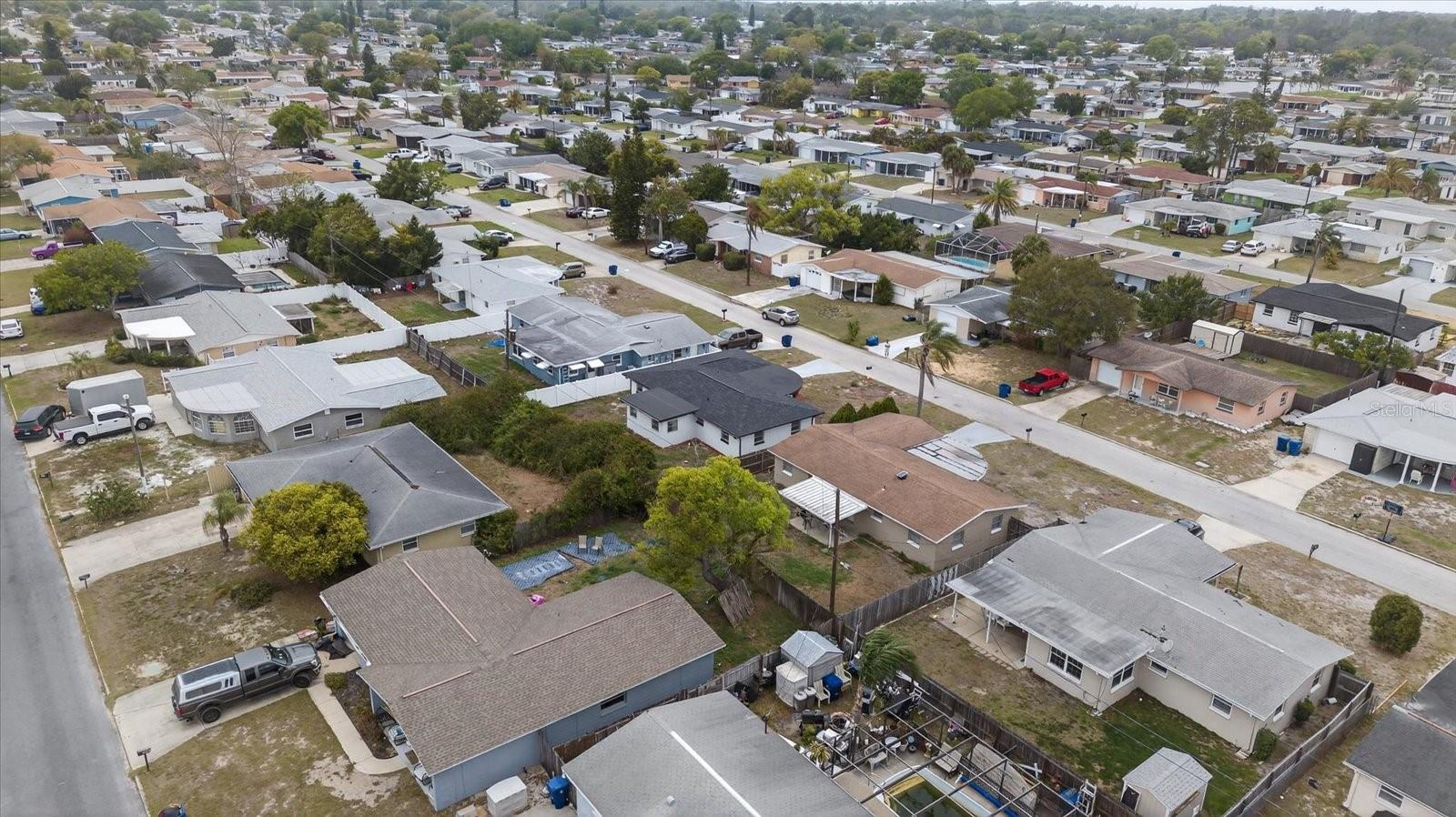 TAHITIAN HOMES - Residential