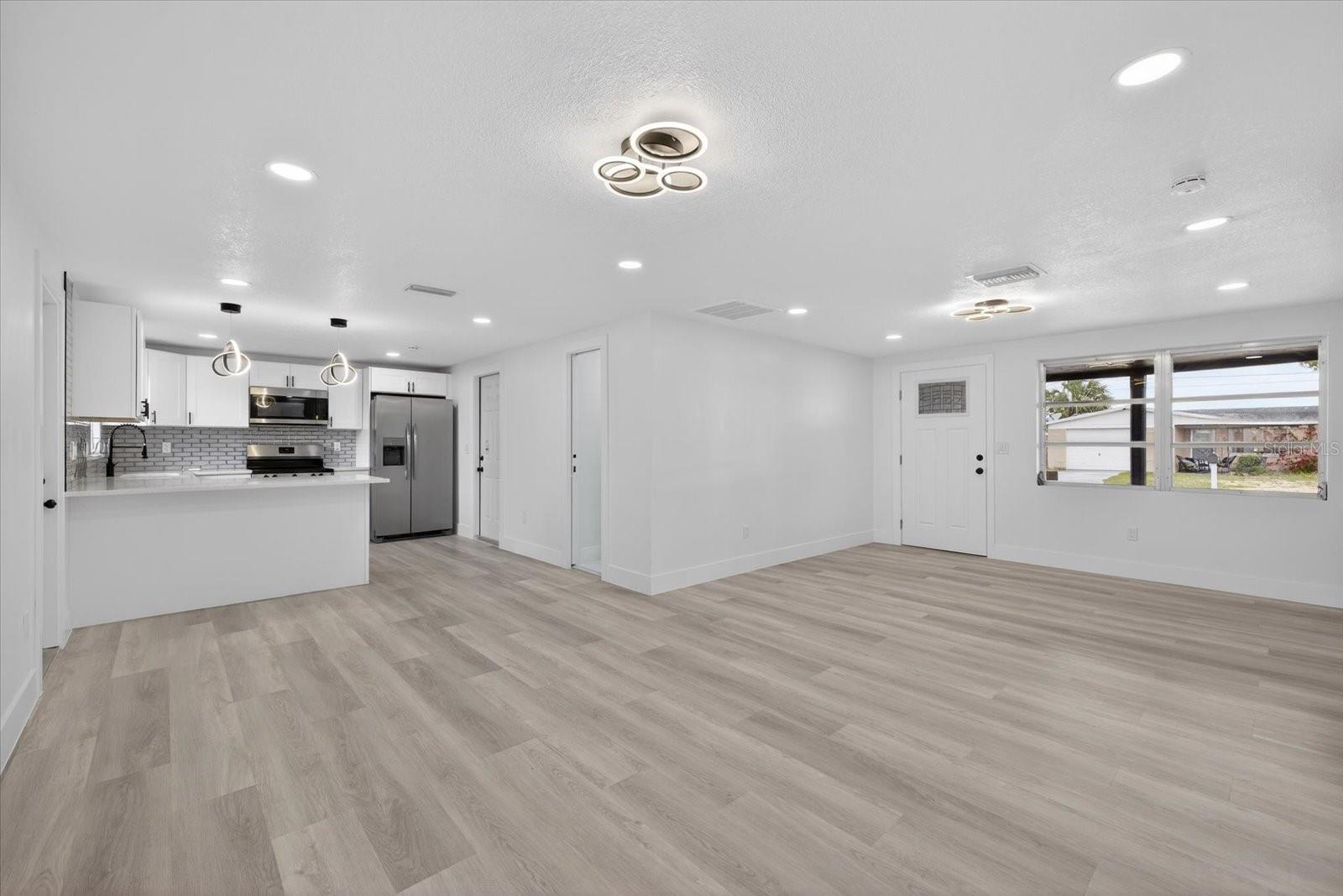 TAHITIAN HOMES - Residential