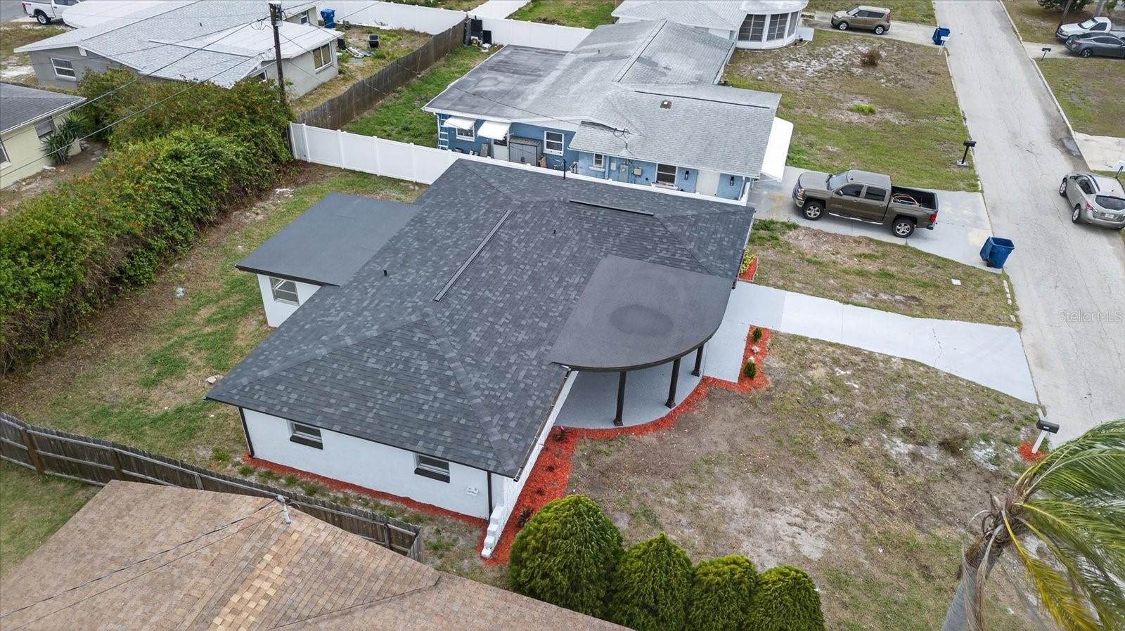 TAHITIAN HOMES - Residential